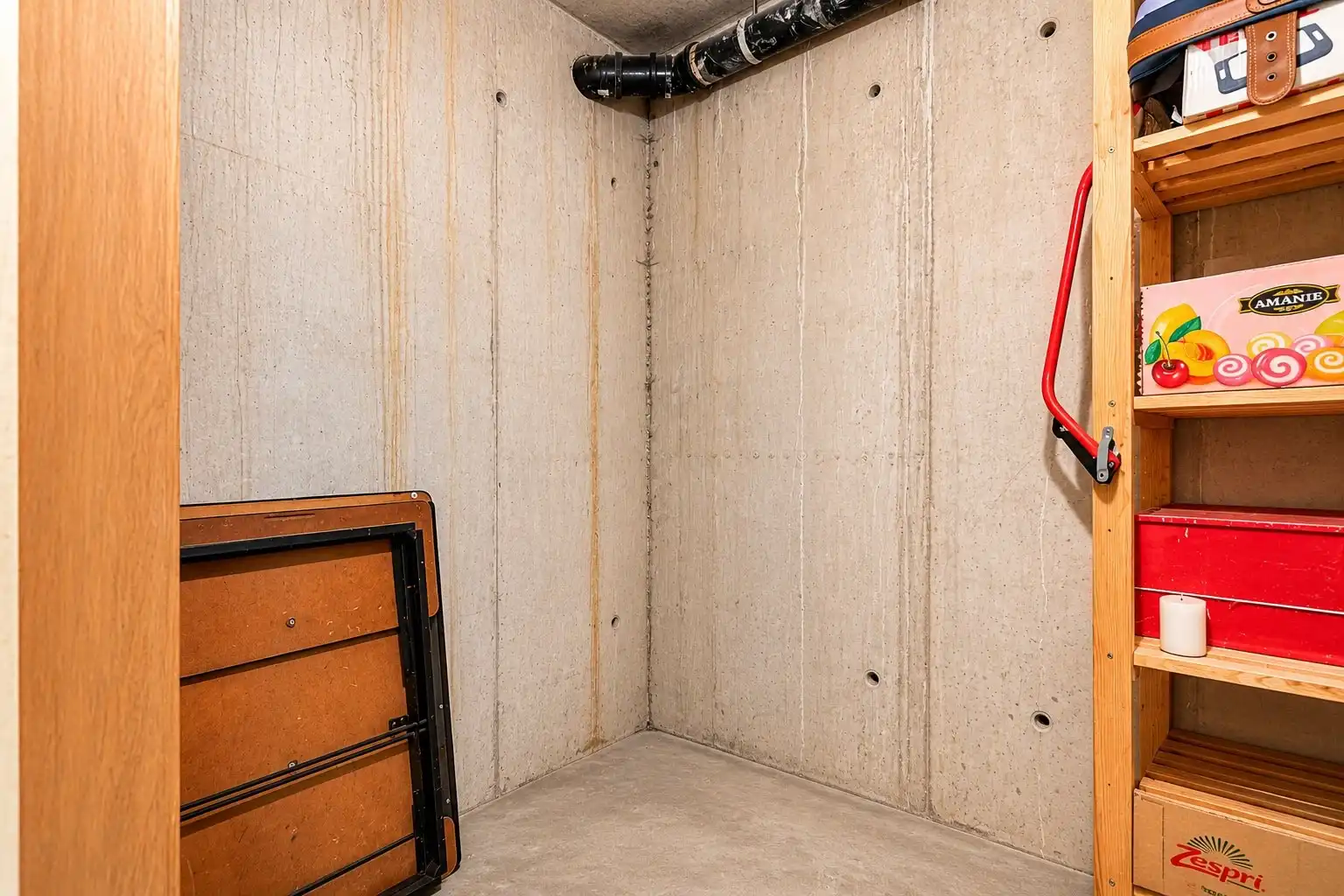 Appartement met 2 slpk, ruim terras en kelder foto 16