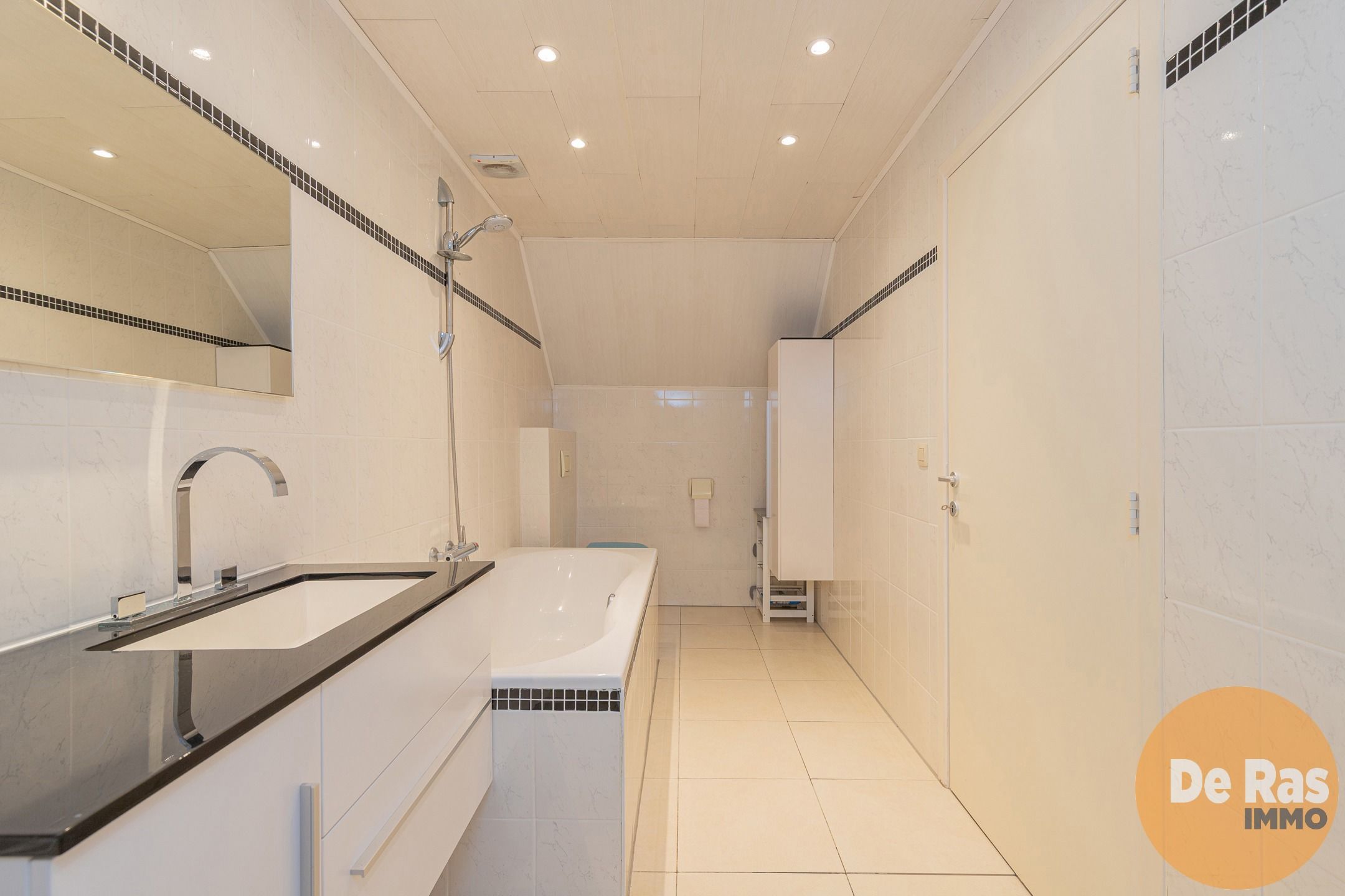 HOFSTADE - Eengezinswoning met 3 slpks en leuke buitenruimte! foto 13