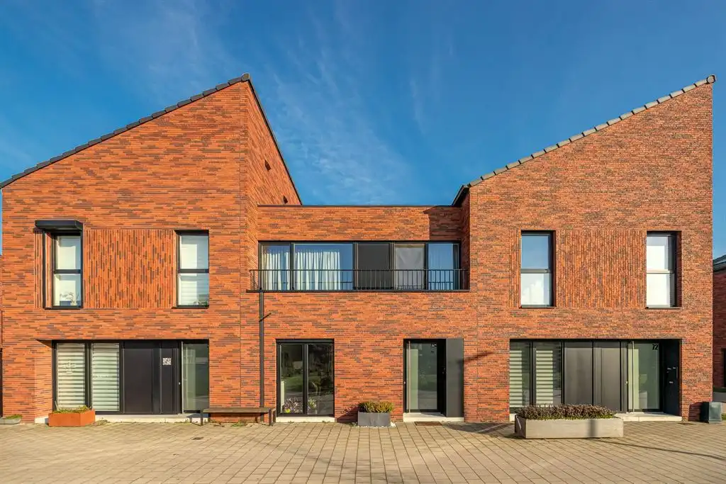 Recente BEN-woning met 3 slaapkamers en tuin foto {{pictureIndex}}