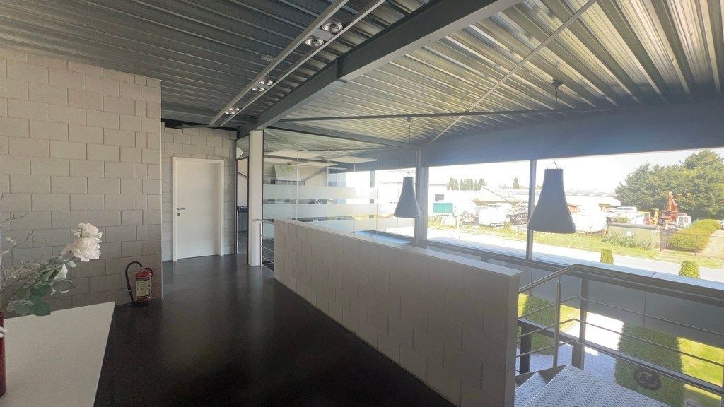 Bedrijfspand met appartement te koop nabij N47 in Lebbeke foto 9