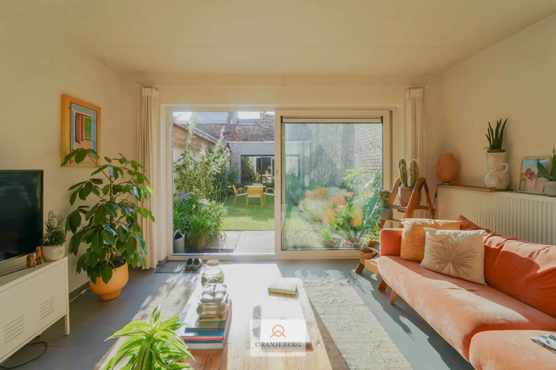 Gelijkvloers appartement met privétuin foto 5