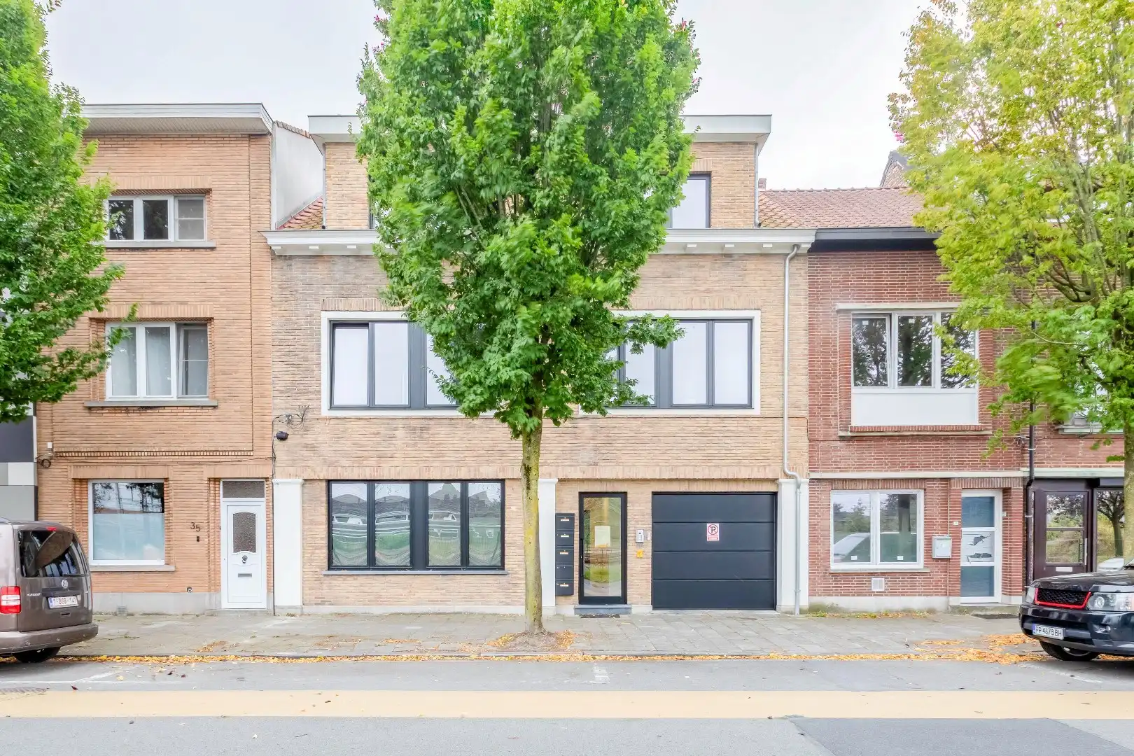 Instapklaar 2 slp. appartement met terras en grote gemeenschappelijke tuin.  foto {{pictureIndex}}