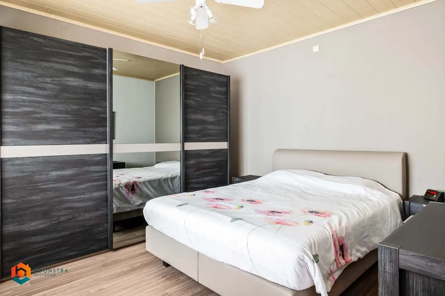 Zeer verzorgde laagbouwwoning met 2 slpkrs en leuke tuin foto 14