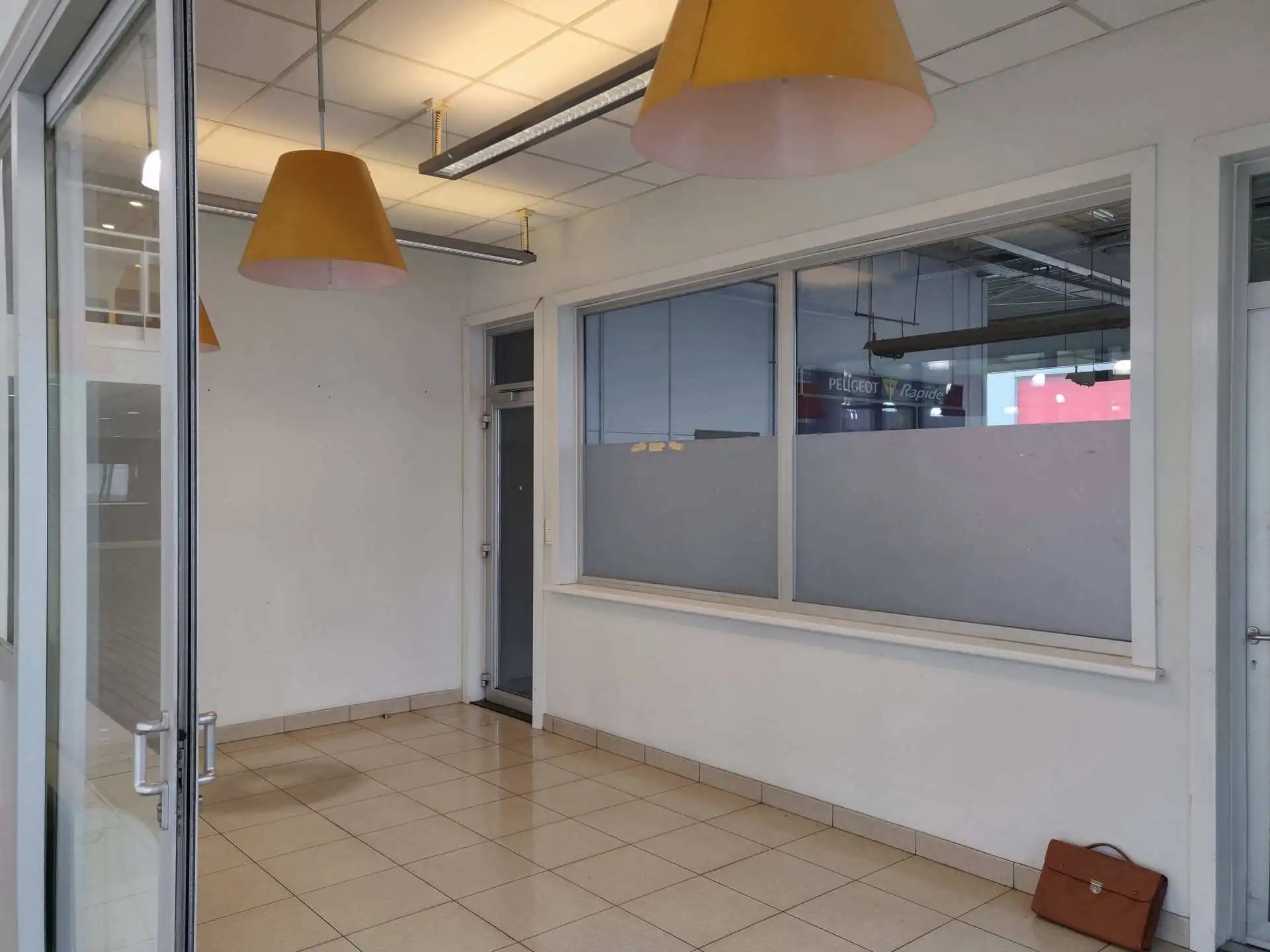 Showroom met werkplaats op toplocatie te Mechelen foto 8