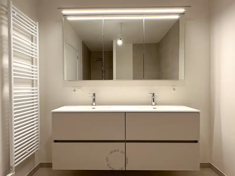 Prachtig gelegen nieuwbouwappartement op het gelijkvloers met twee slaapkamers foto 12