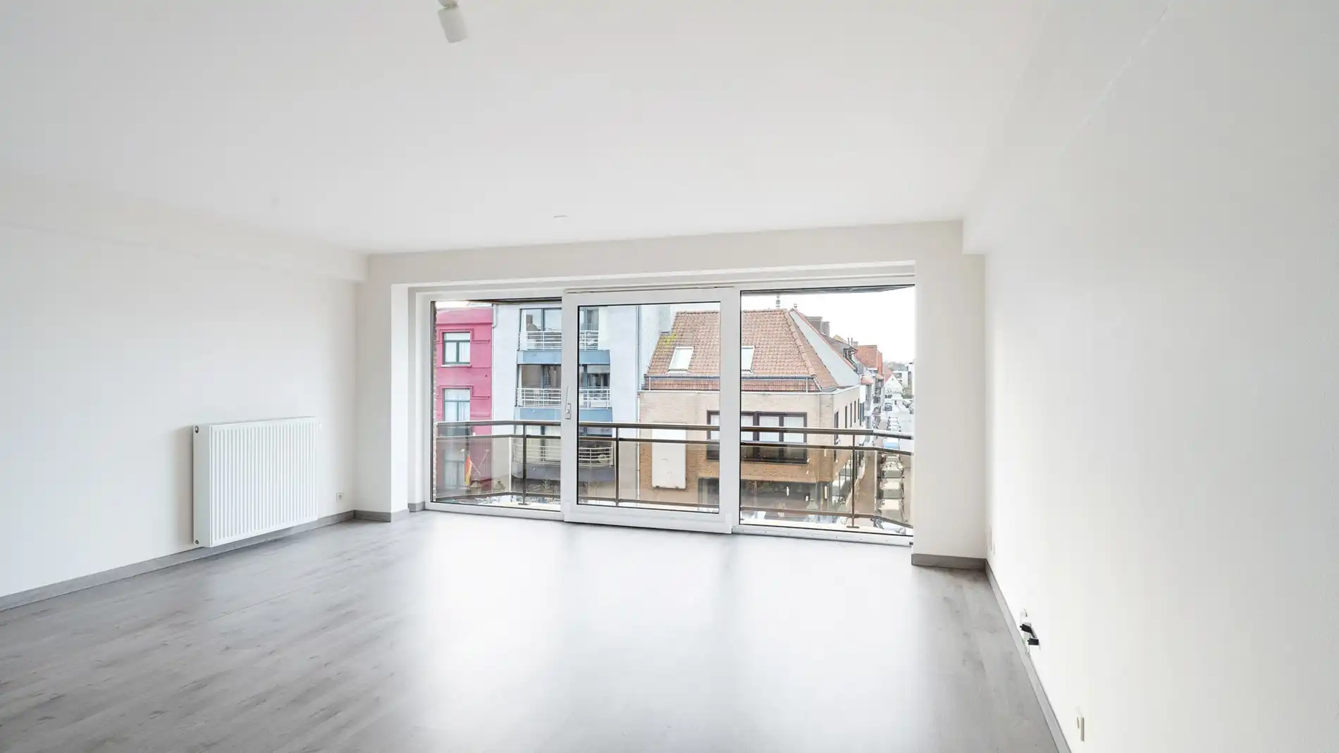 Appartement met 2 slaapkamers in de Lippenslaan te koop foto 6