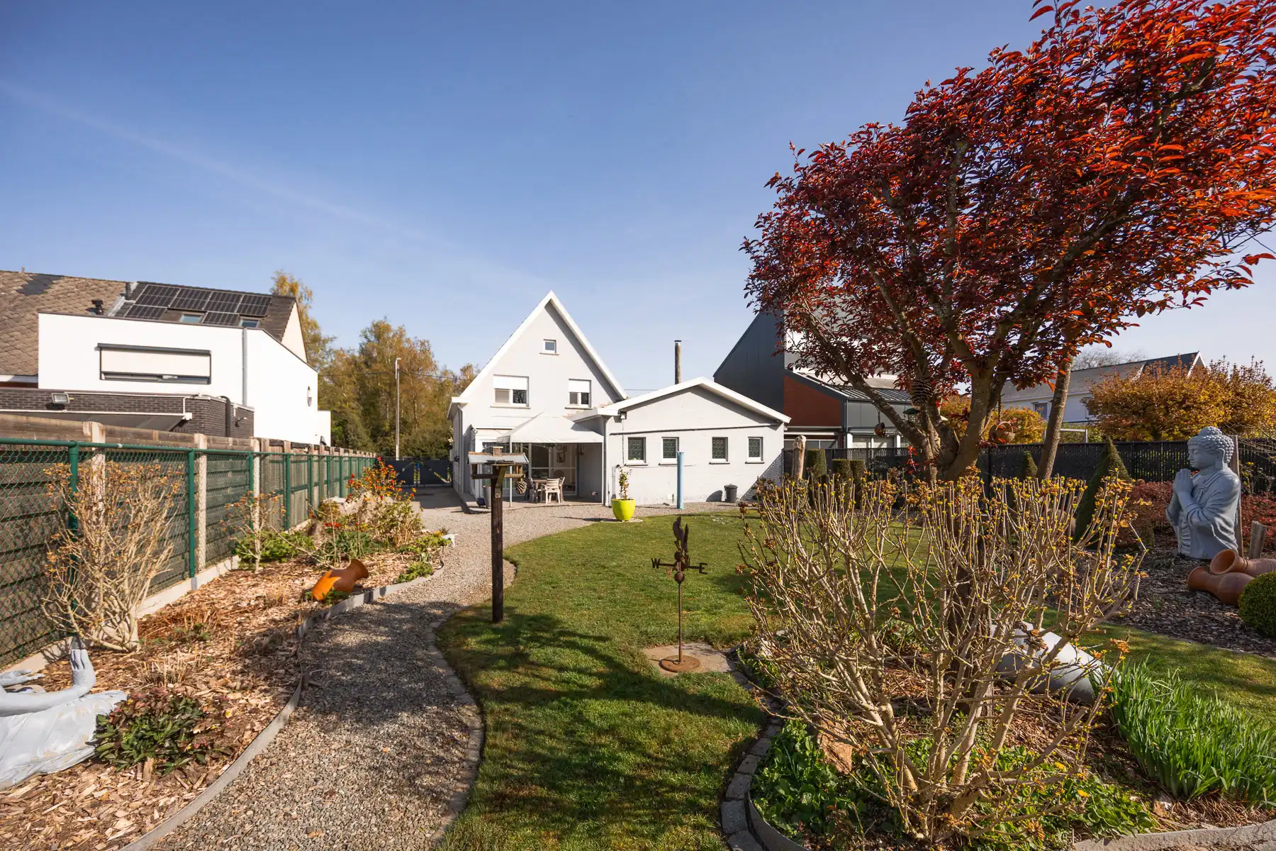 Charmante, uitmuntend onderhouden woning op een ruim perceel foto 22