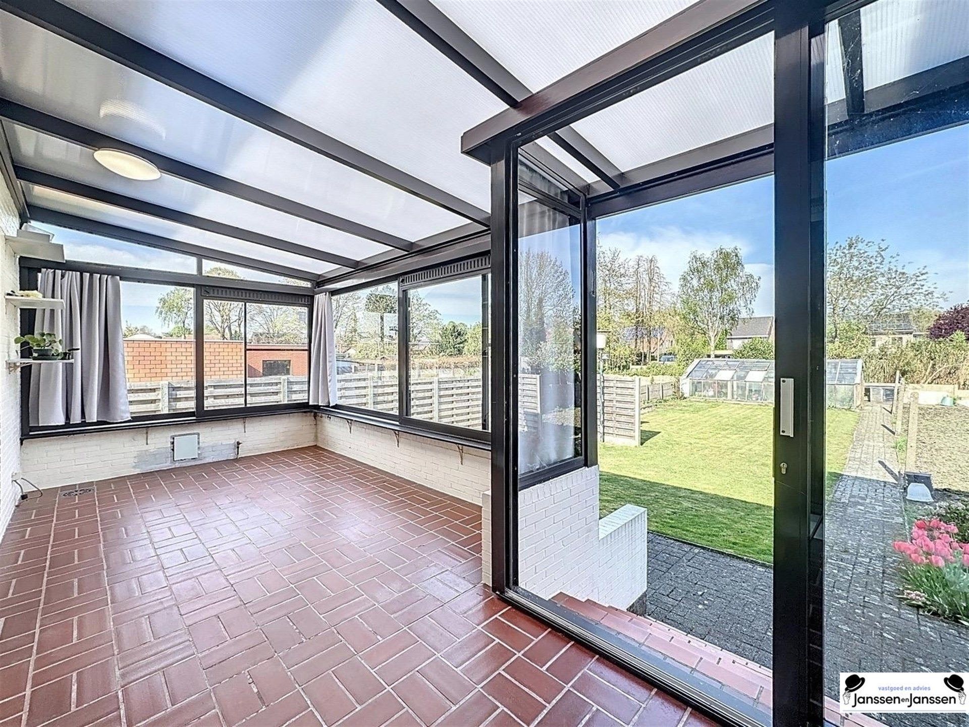 Charmante woning in hartje Gooreind! foto 7