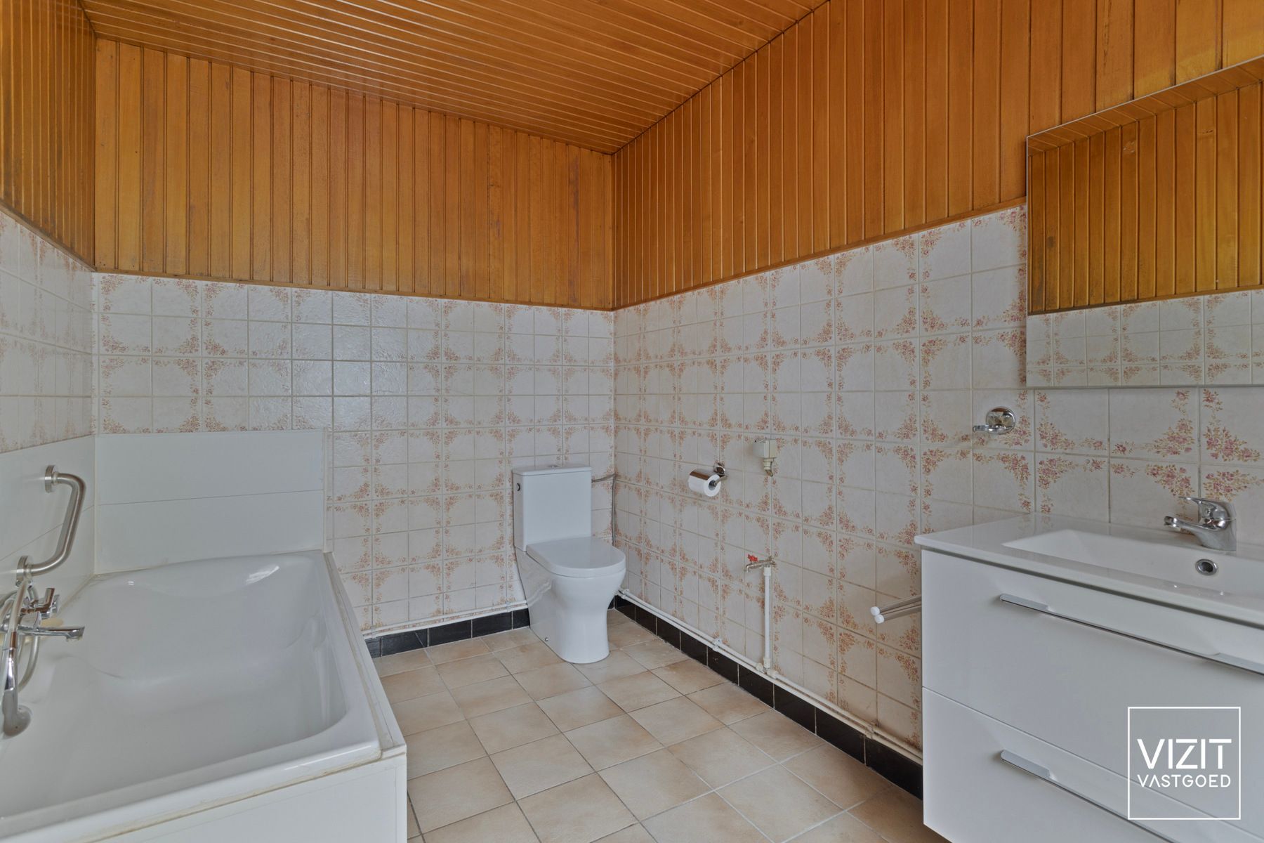 Te renoveren woning met potentieel in Denderhoutem foto 10