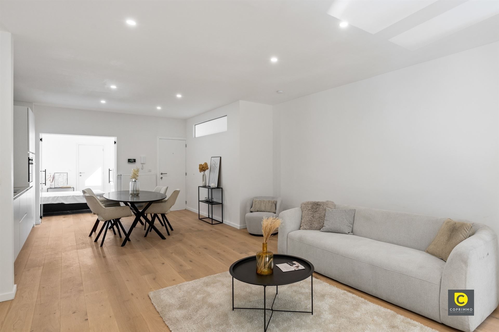 Recent gerenoveerd appartement op toplocatie! foto 3