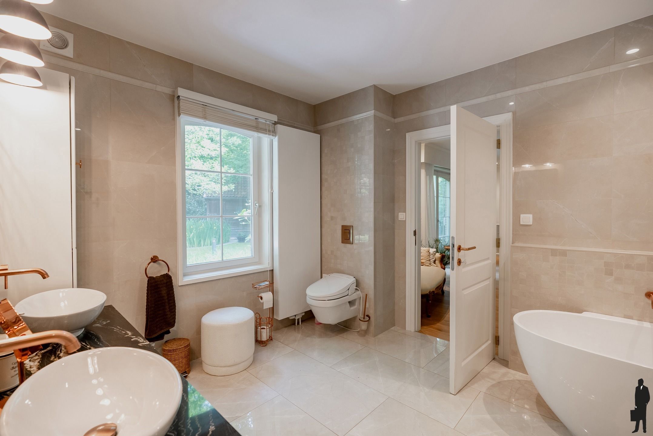 Exclusieve villa met zwemvijver op 2.543 m² foto 29