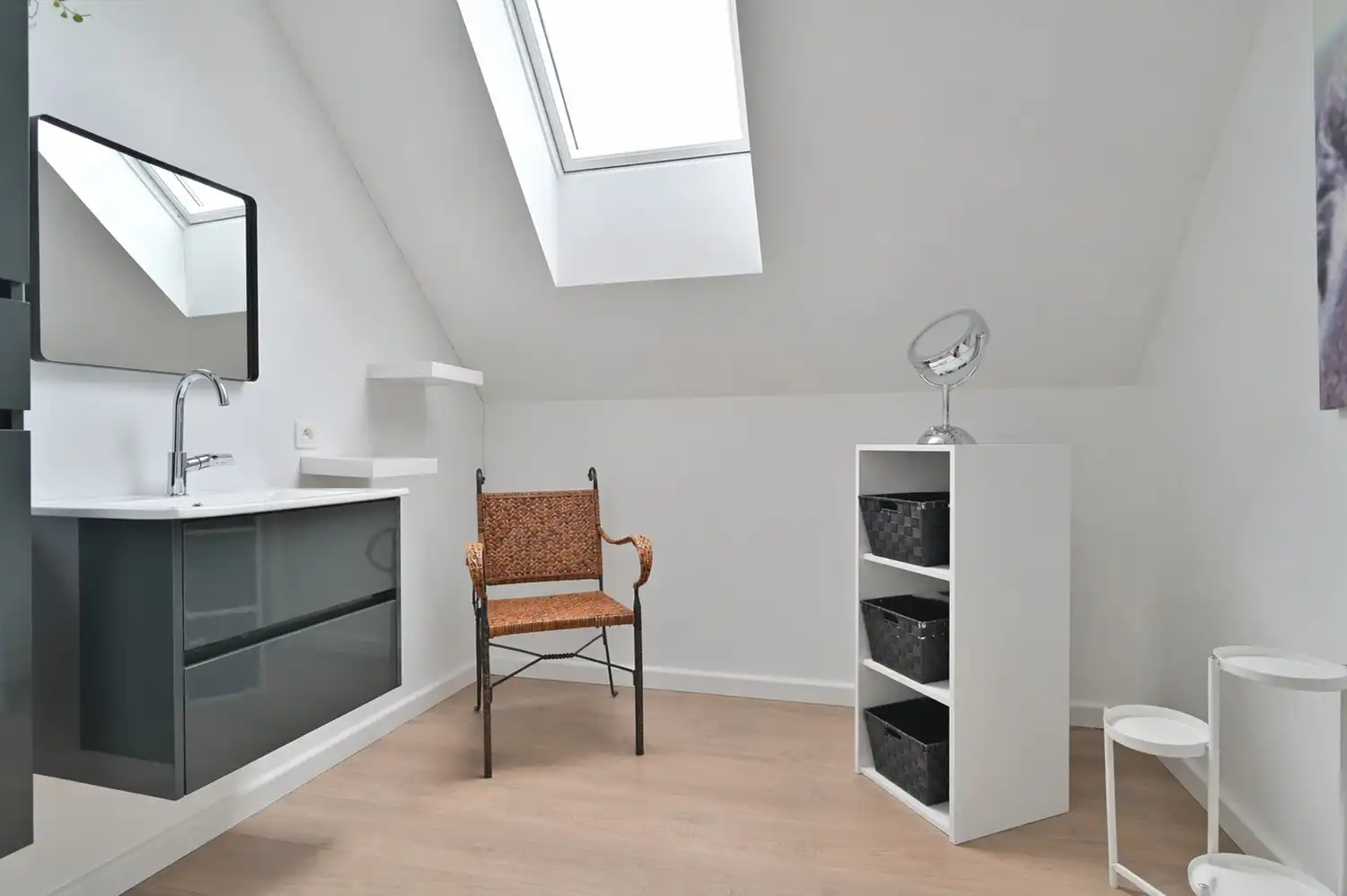 Prachtig gerenoveerde hoeve uniek gelegen in het glooiende landschap van Grote-Spouwen foto 35