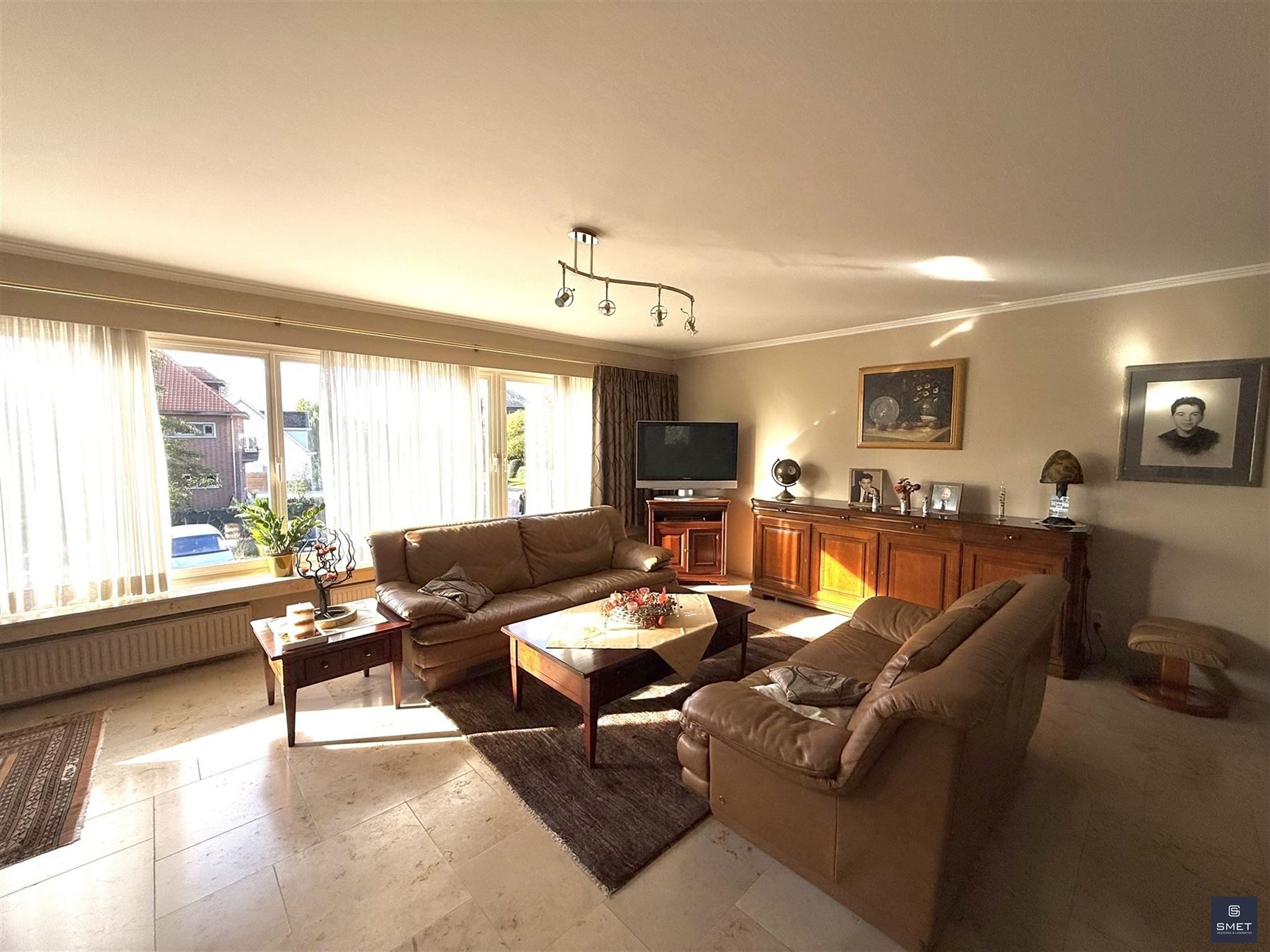 WOONST MET HANDELSRUIMTE OF KANTOOR -  TOPLOCATIE  foto 6