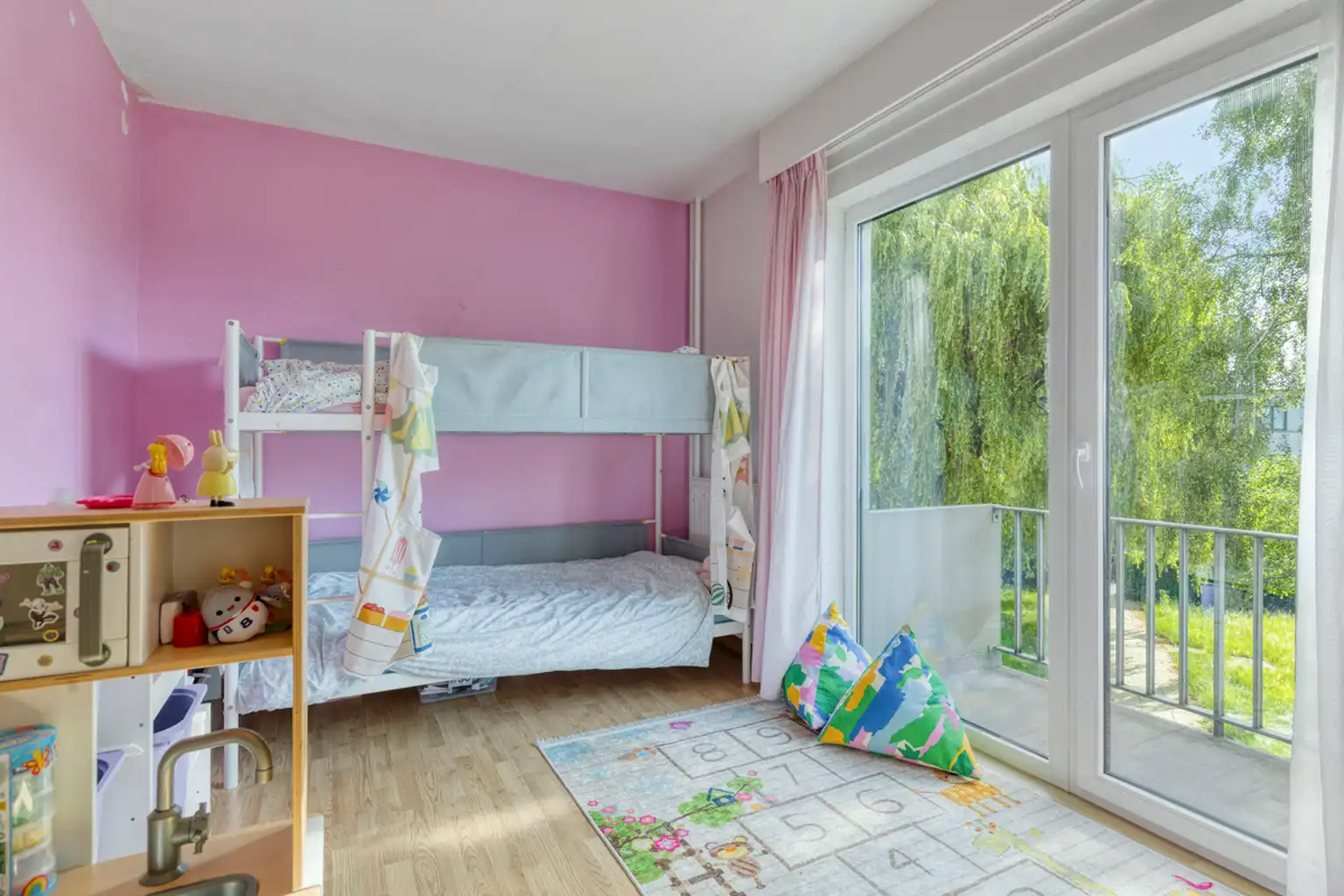 Gerenoveerd 3-slaapkamerappartement met staanplaats foto 7