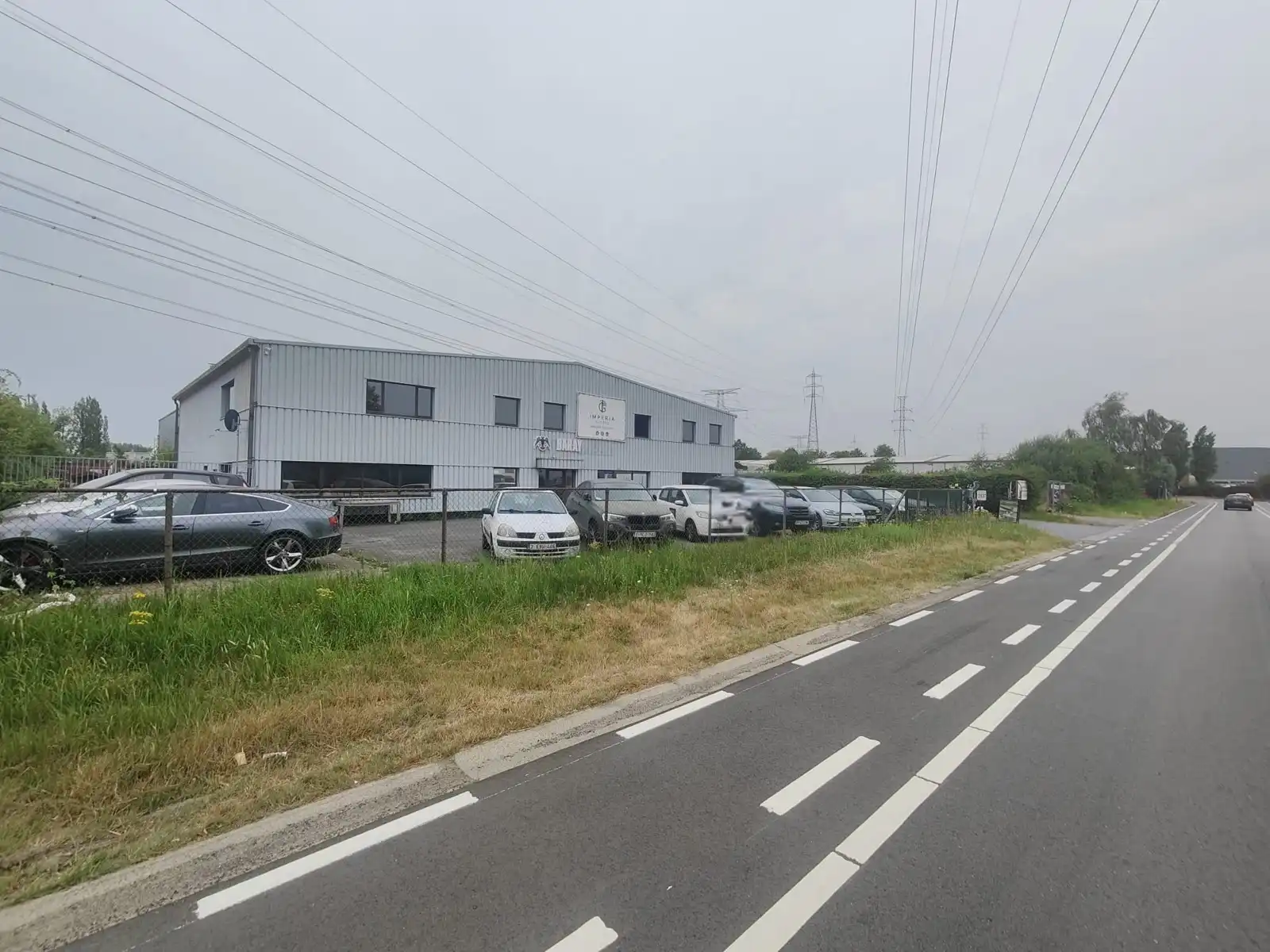 Magazijn te huur – Kapelanielaan 23, 9140 Temse foto {{pictureIndex}}