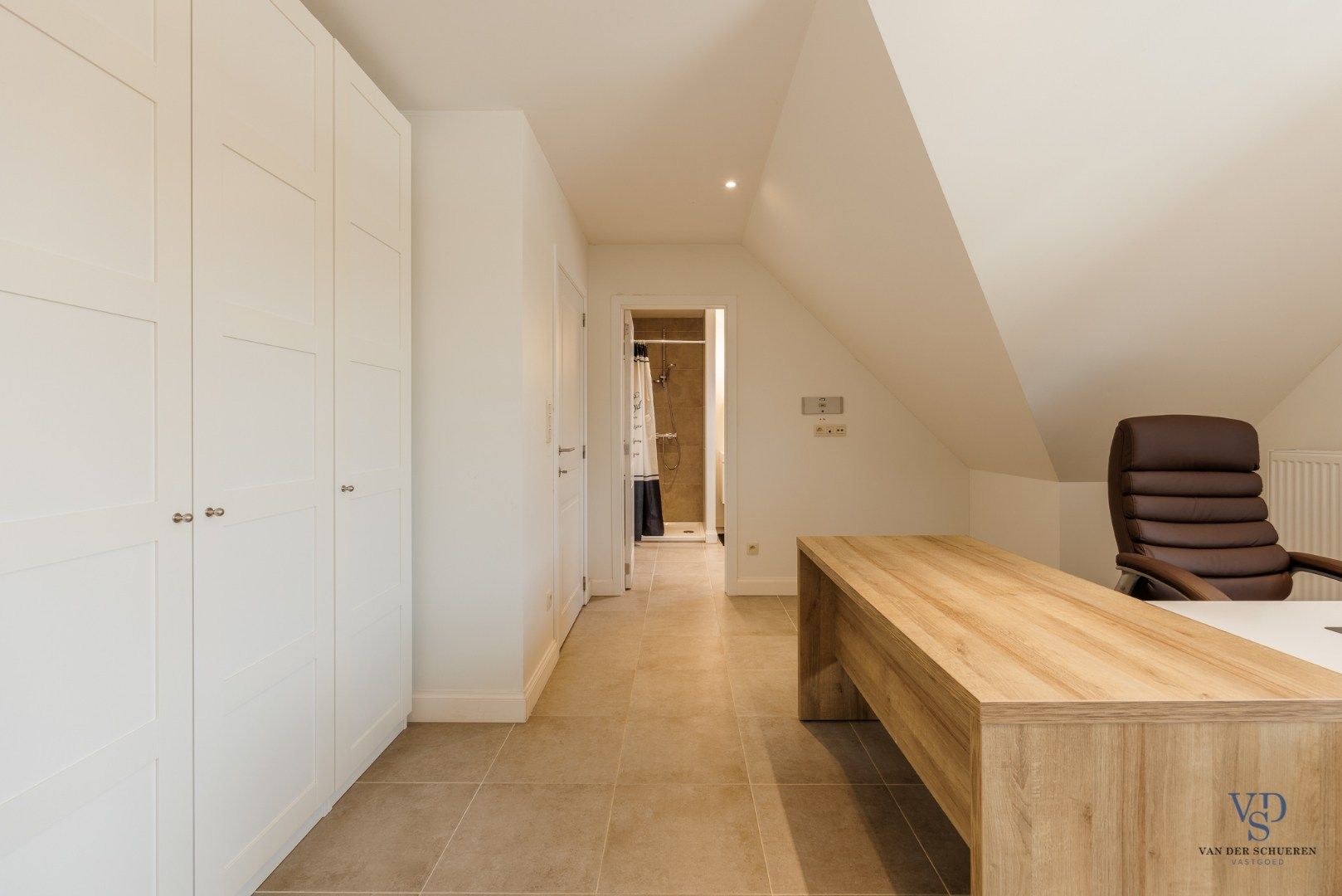 Hedendaagse villa in landelijke stijl foto 23
