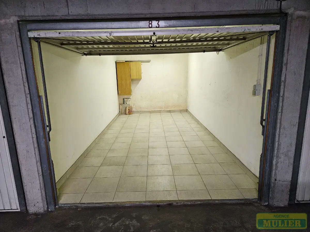 Garage te koop foto 2