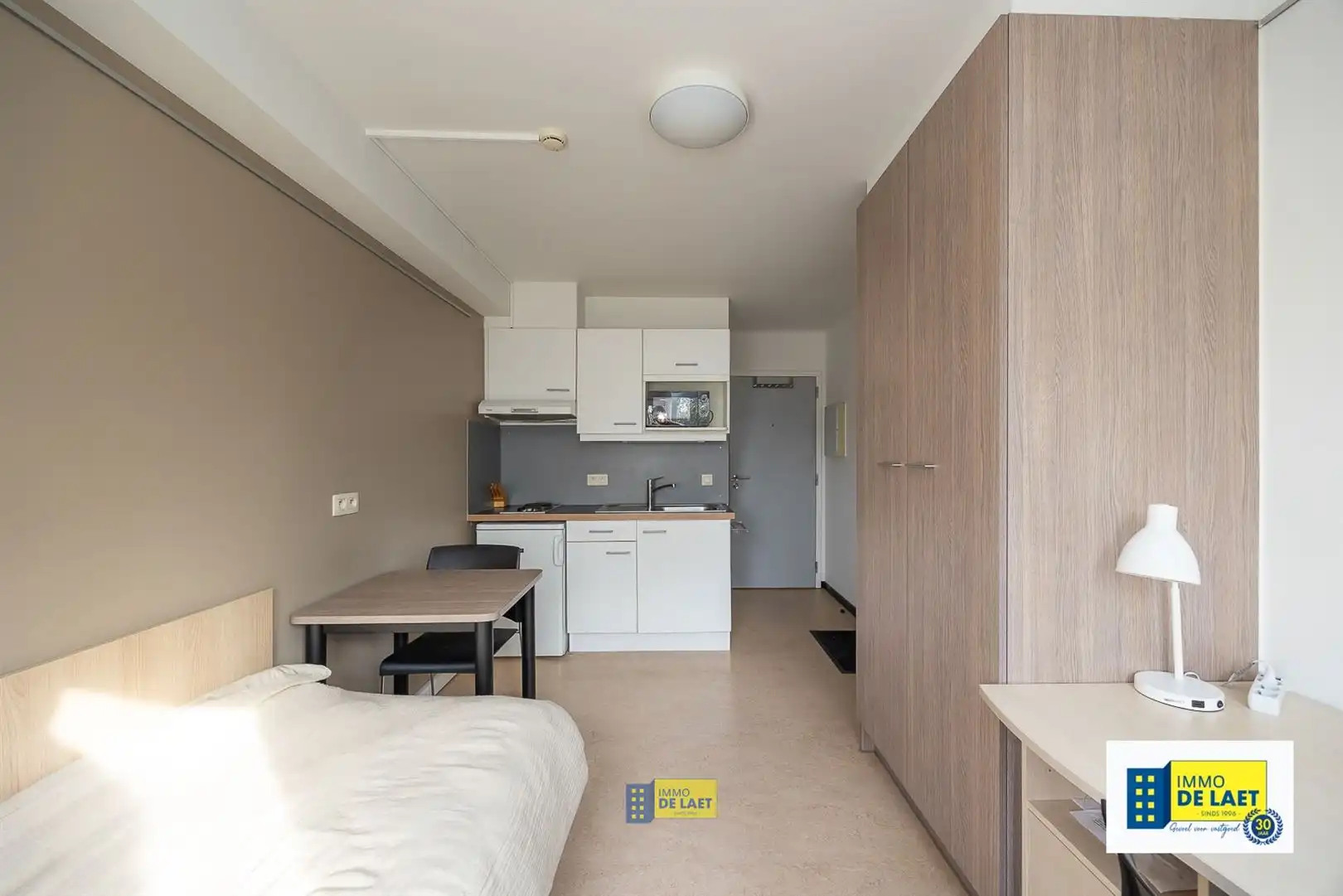 Opbrengsteigendom met 9 vergunde studio's foto 28