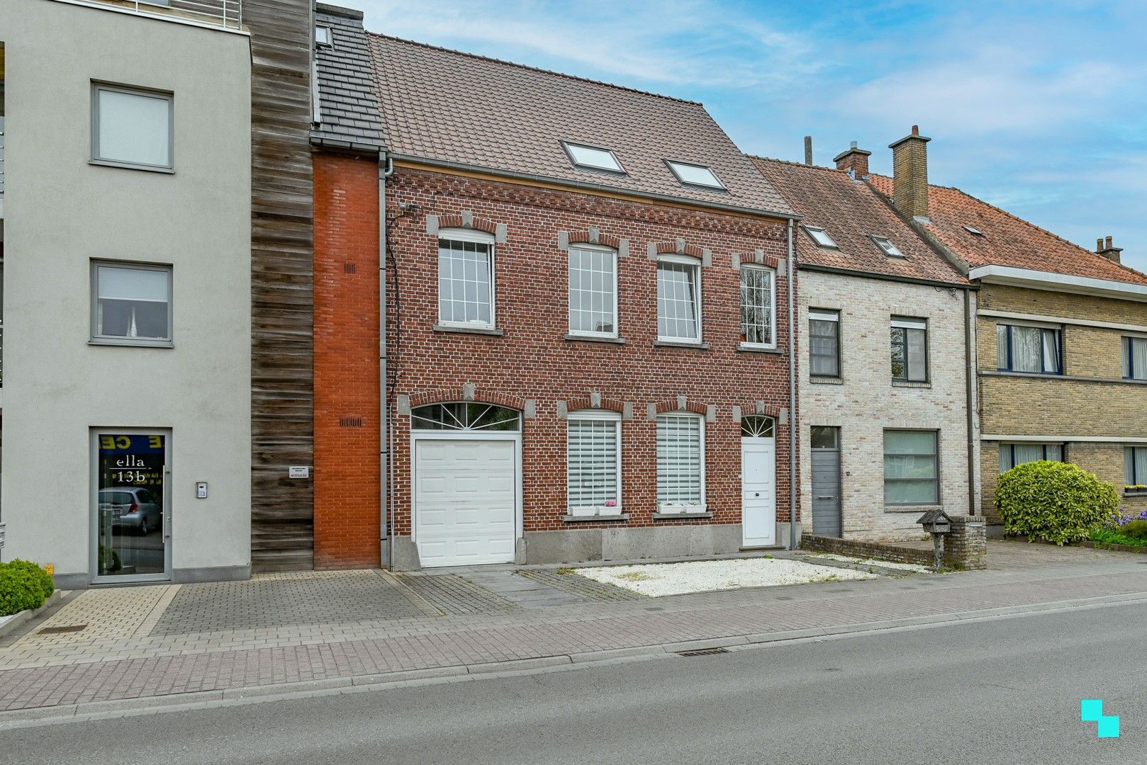 ()=>{if(producerUpdateValueVersion(node),producerAccessed(node),node.value===ERRORED)throw node.error;return node.value} Izegemsestraat 15 - 8800 Rumbeke