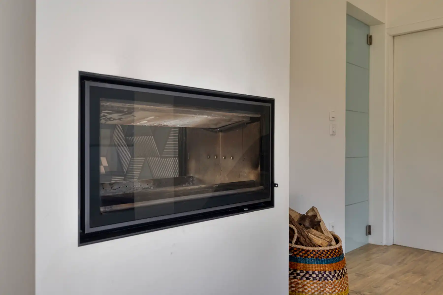 Ruime gerenoveerde centrumwoning met garage foto 10