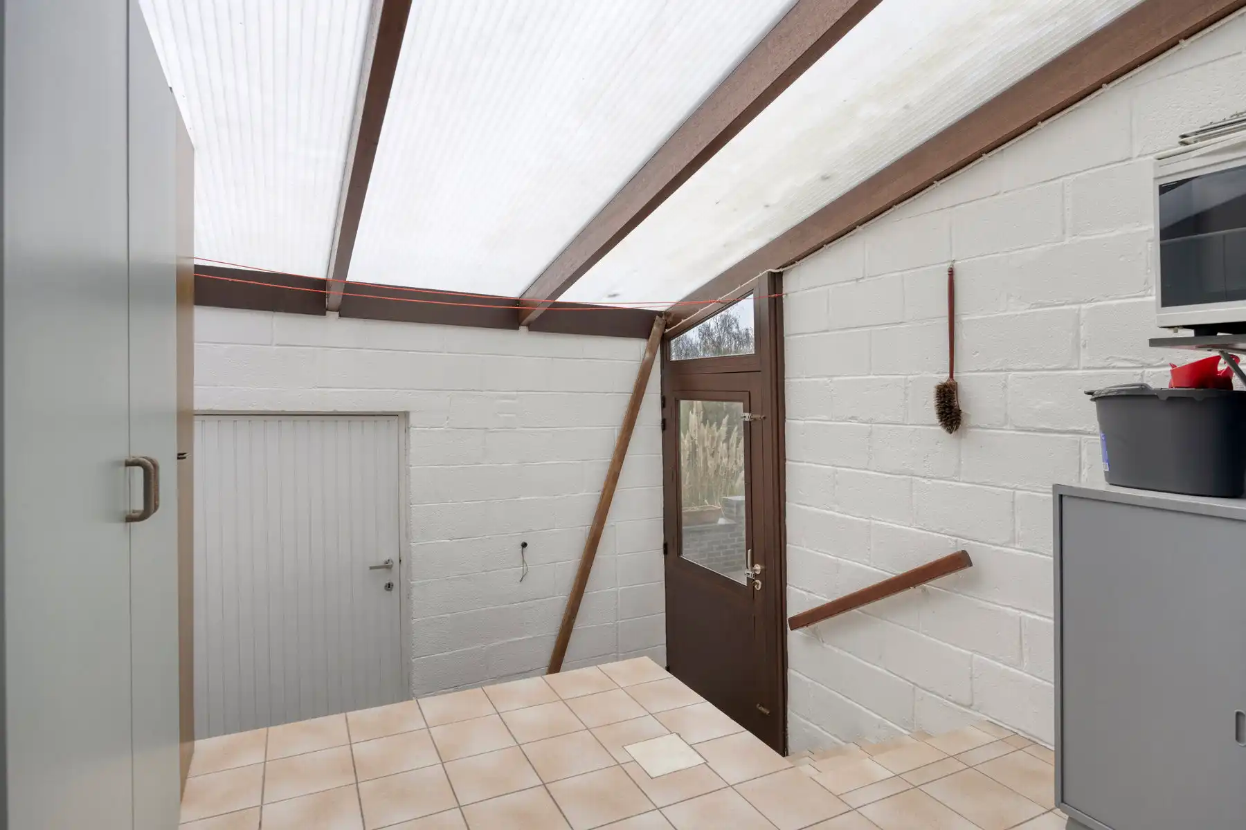 Rijwoning met 2 slaapkamers, inrichtbare zolder & grote tuin foto 20