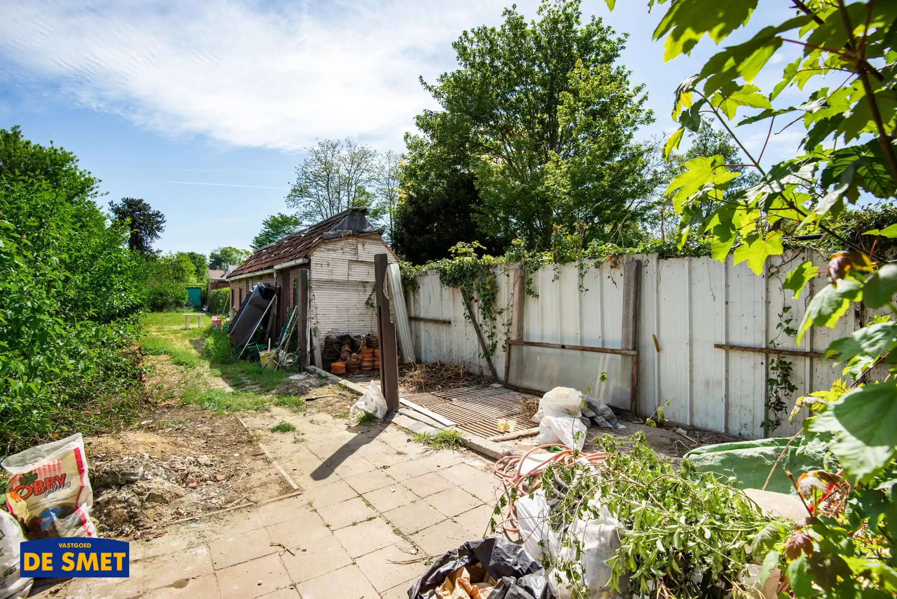 Polyvalente halfopen bebouwing met diepe tuin nabij centrum foto 12