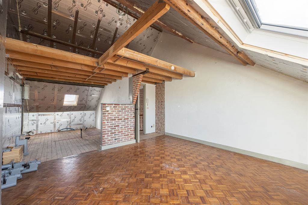 Karaktervolle woning met legio indelingsmogelijkheden foto 24