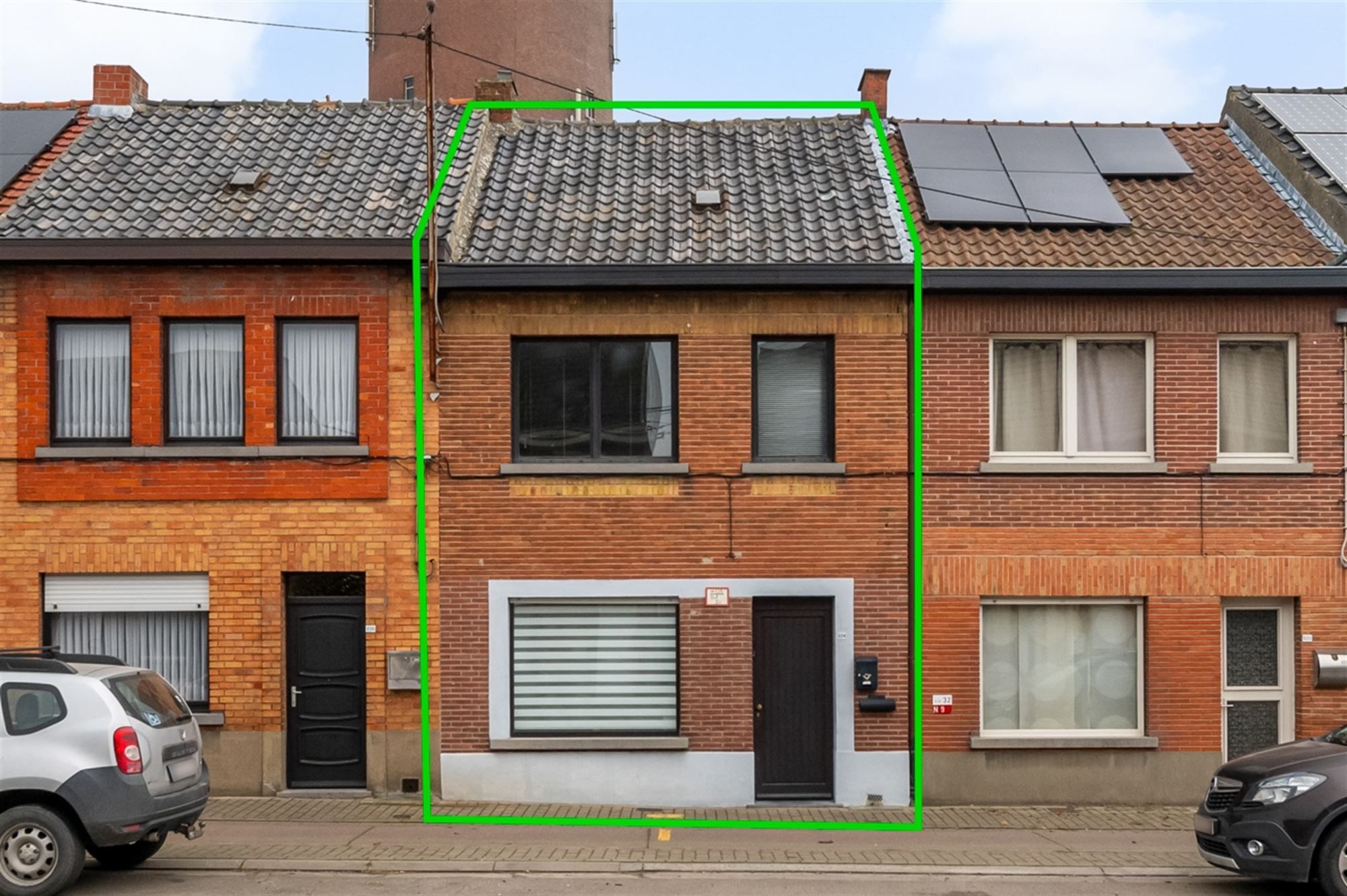 Hoofdfoto van de publicatie: Instapklare rijwoning met 3 slaapkamers en tuin.