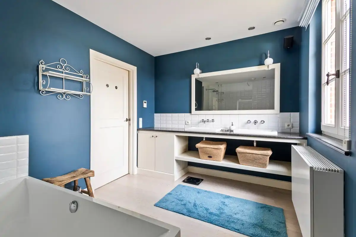 Exclusieve villa met oa 5 slaapkamers en verwarmde zwemvijver  op 2.070 m². foto 18