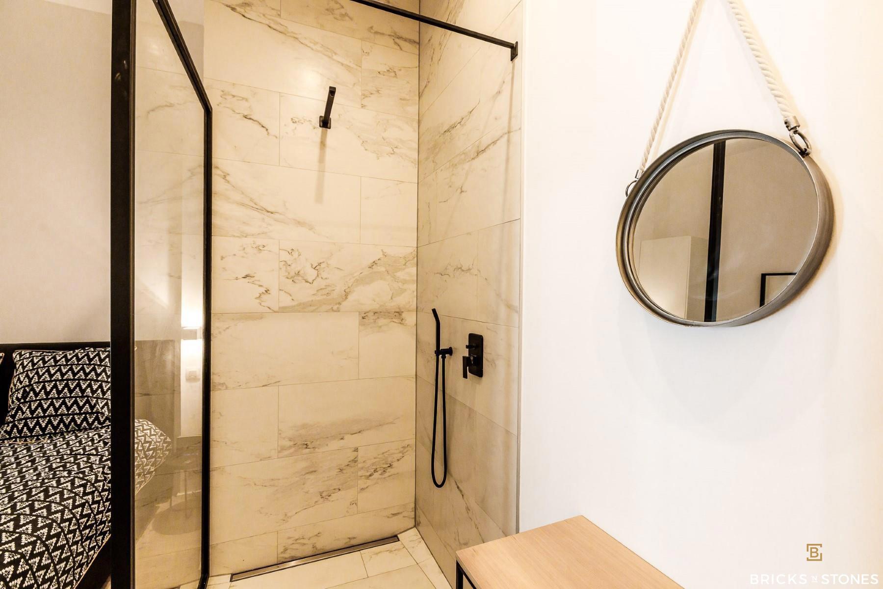 Gezellig bemeubeld appartement in gerenoveerd gebouw foto 5