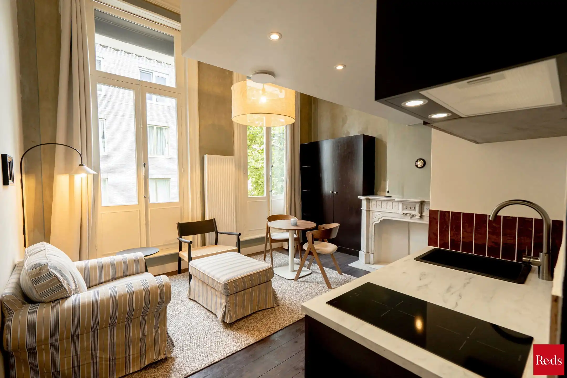 Uniek co-housing concept: volledig gemeubelde studio’s foto {{pictureIndex}}