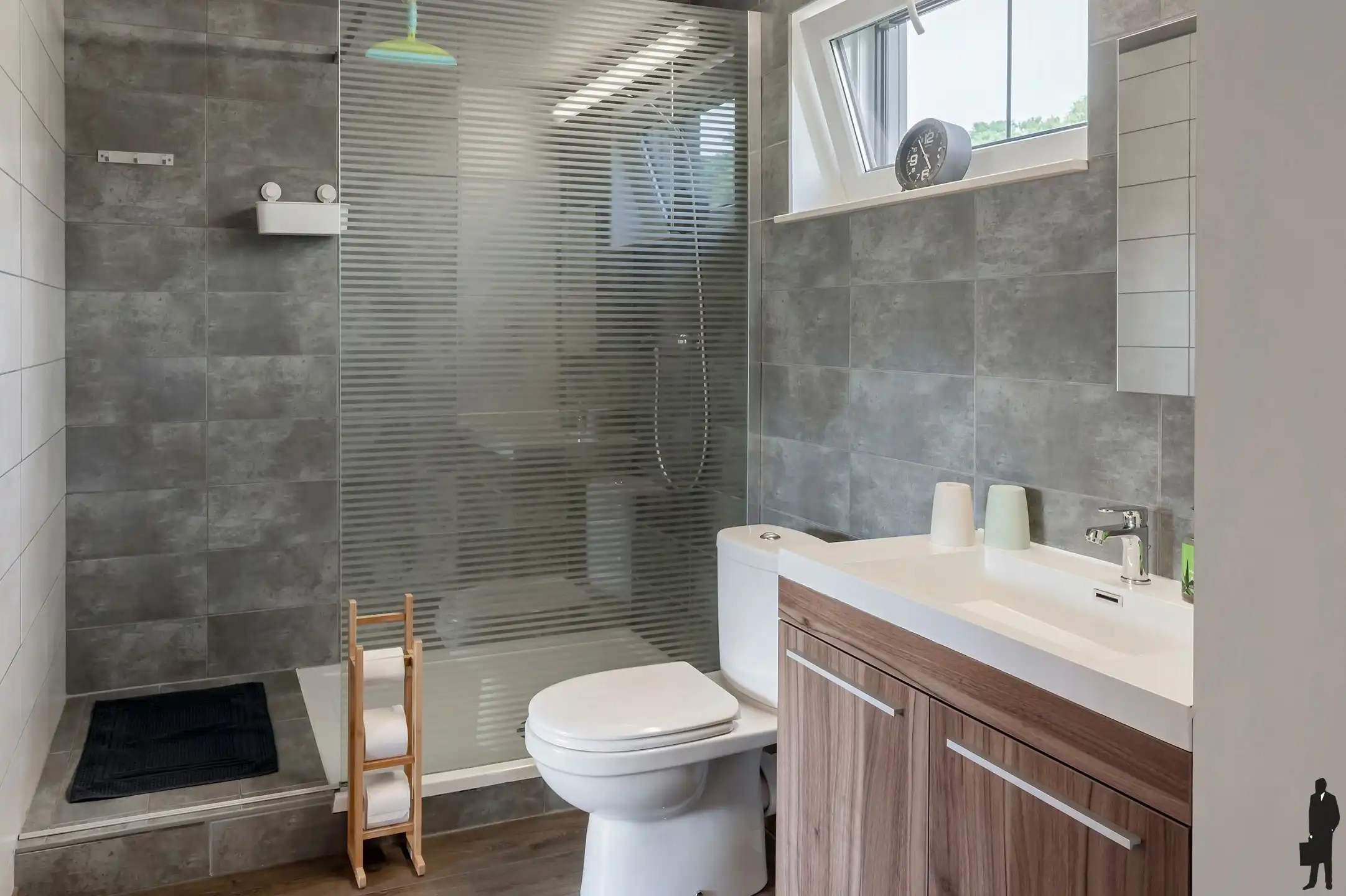 Charmante, zeer ruime, gerenoveerde ingenieursvilla in groen foto 15