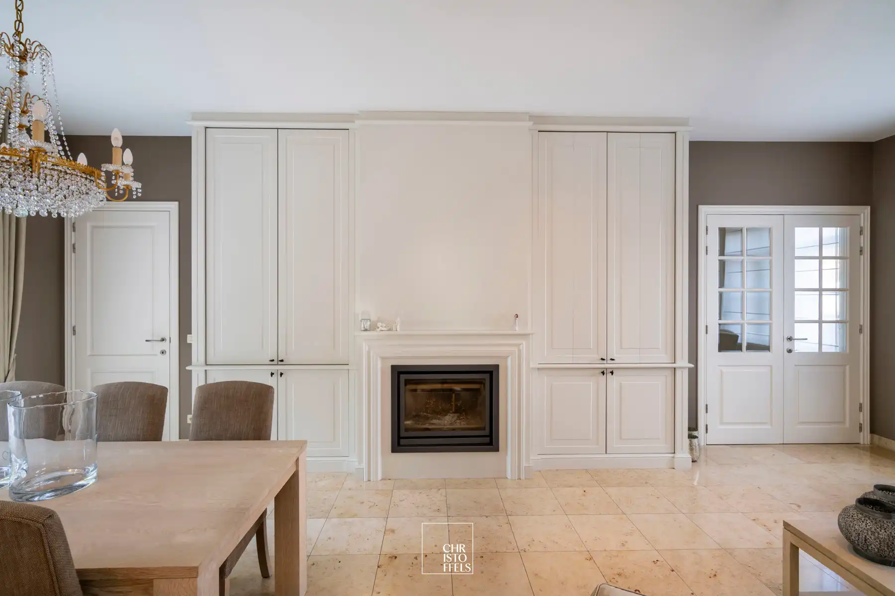 Exclusieve villa van 458m² met buitenzwembad op een perceel van 2.231m² foto 14