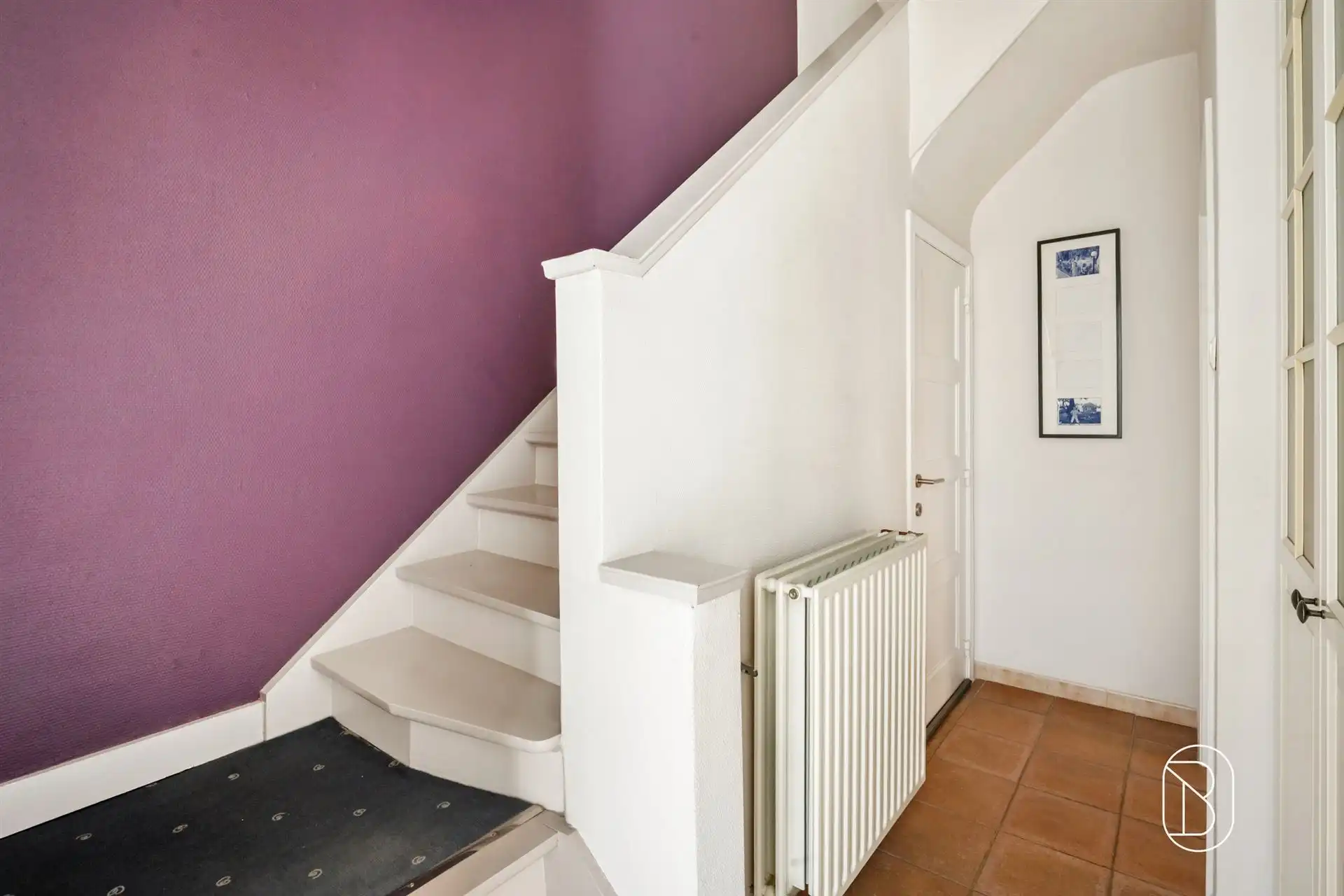 Gerenoveerde woning met 3 slpk, leuke tuin en carport foto 5
