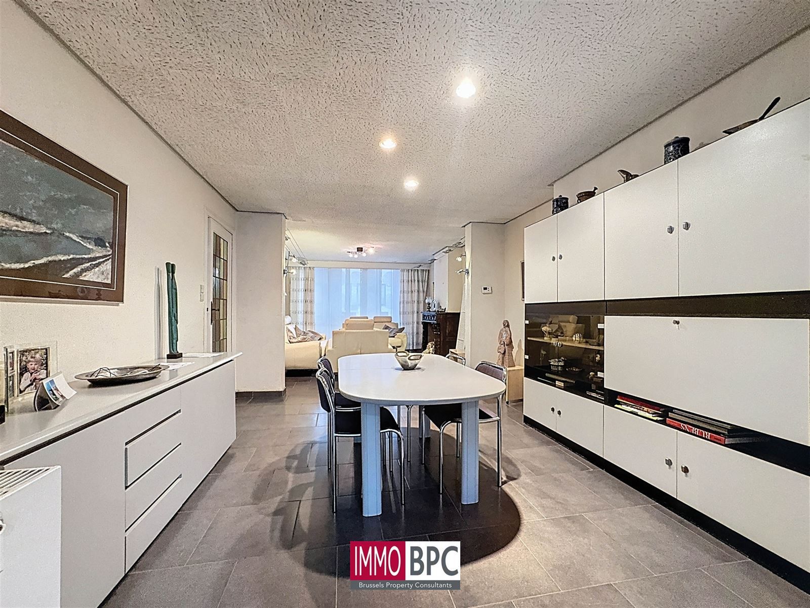 Karaktervol woning met 5 slaapkamers , tuin en garage  foto 14