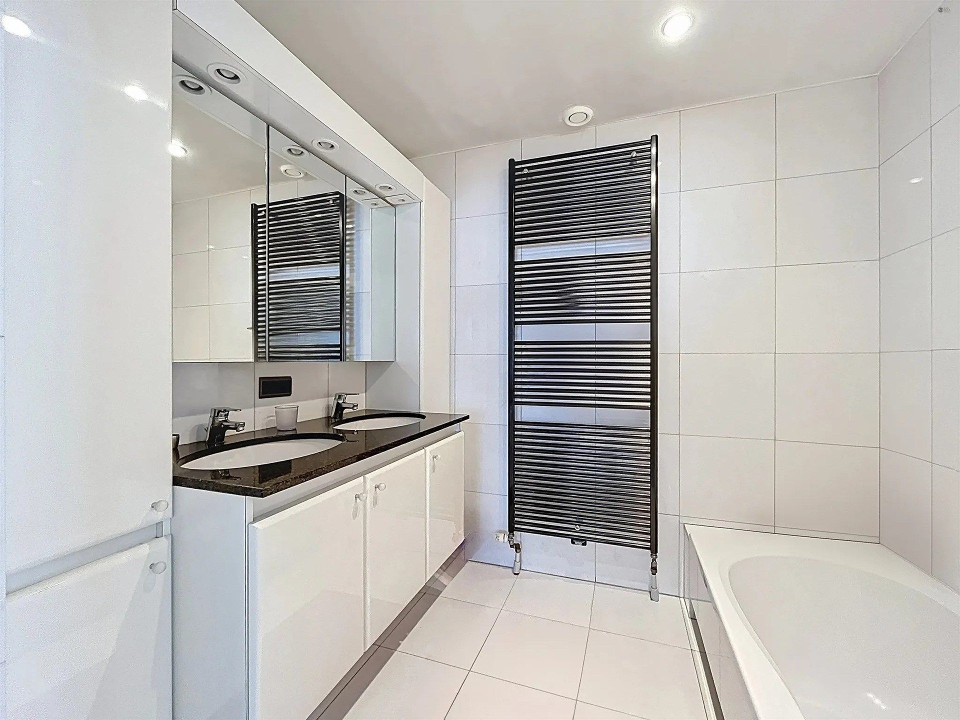 Mooie loft met aangrenzend appartement en magazijn van 450 m²  foto 11