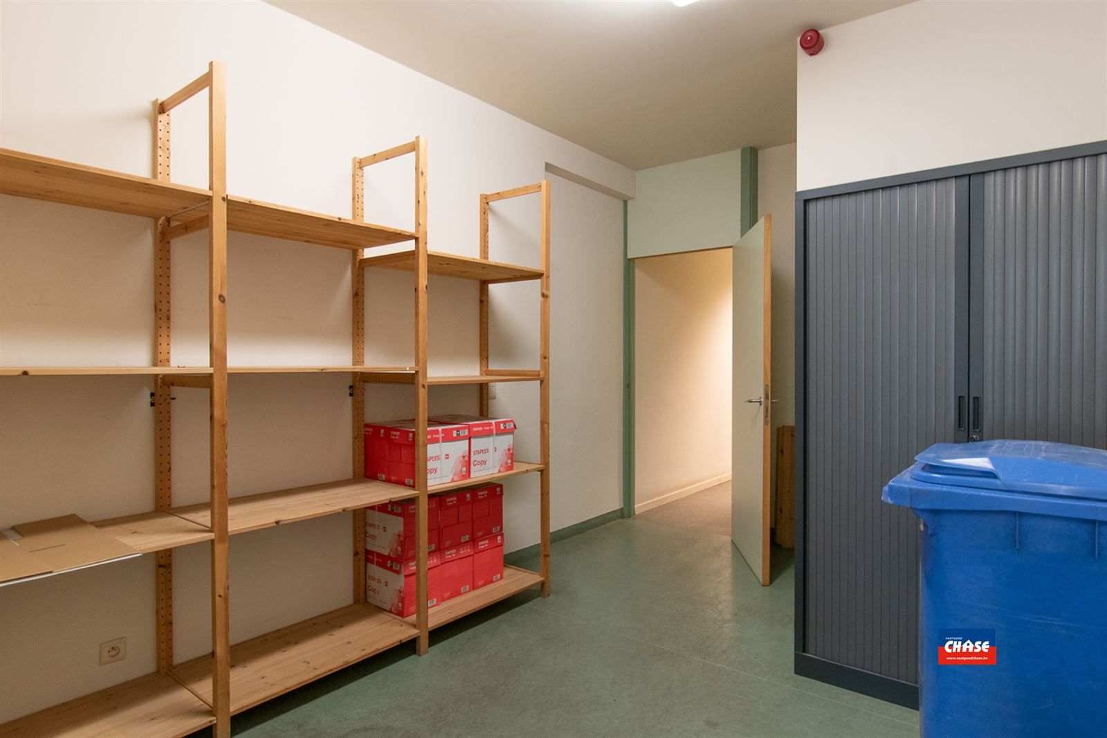 Handelsgelijkvloers op circa 200m²  foto 14