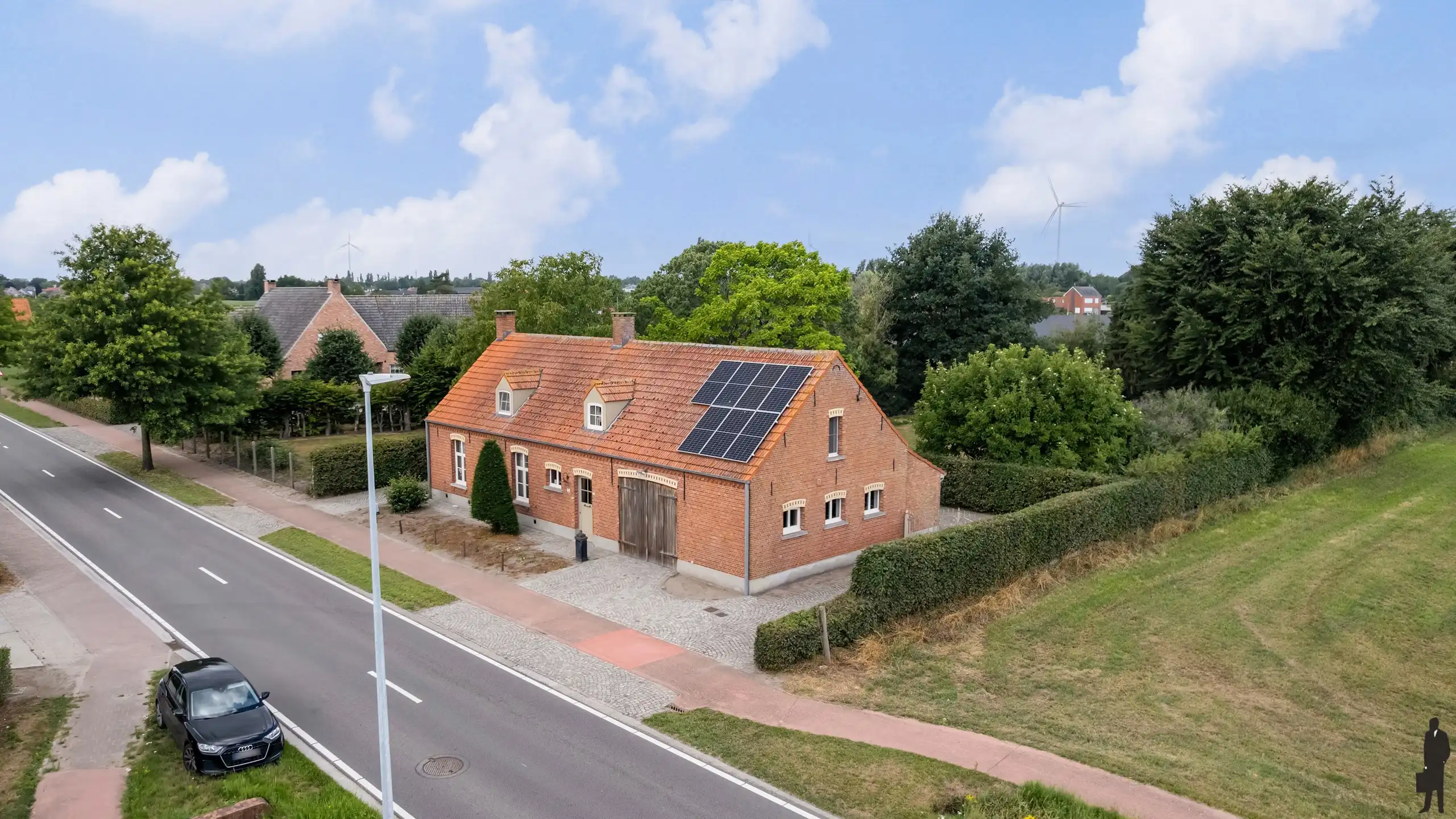 Langgestrekte hoeve op ca. 2.562m² grond te Meer! foto {{pictureIndex}}