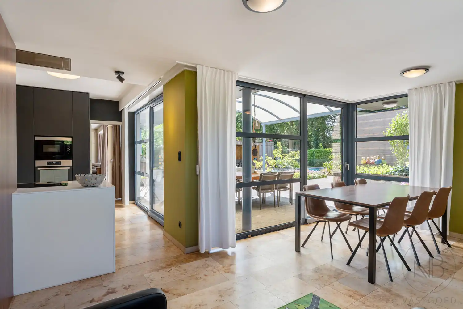 Moderne villa  met zwembad op toplocatie in Genk - instapklaar en future-proof foto 13