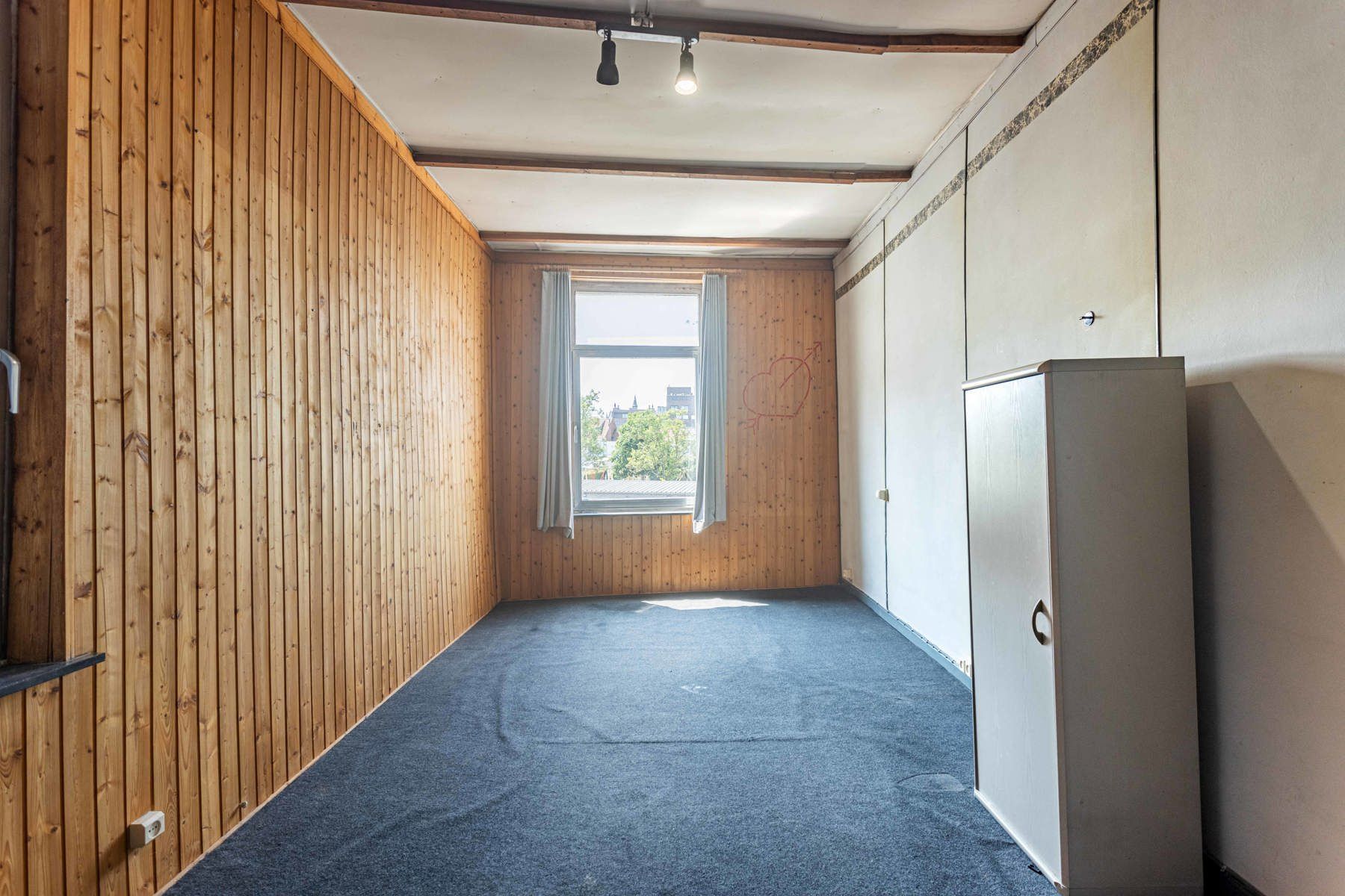 Te koop: te renoveren woning met private parkeerplaats! foto 16