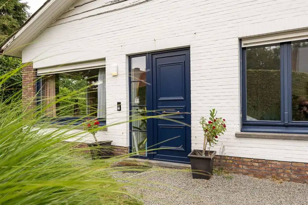 Te vernieuwen gelijkvloerse woning foto 3