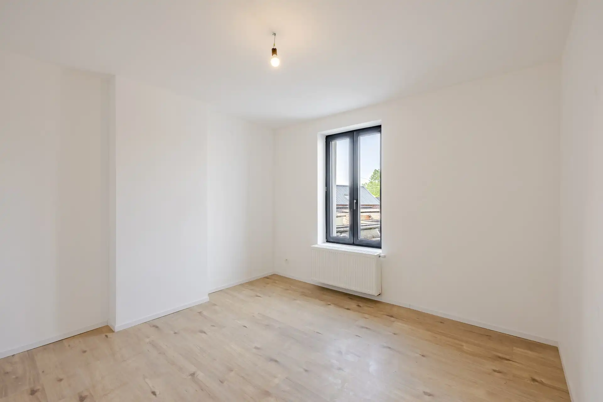 Instapklare, volledig gerenoveerde gezinswoning met 4 slaapkamers, garage en zonnige stadstuin foto 21