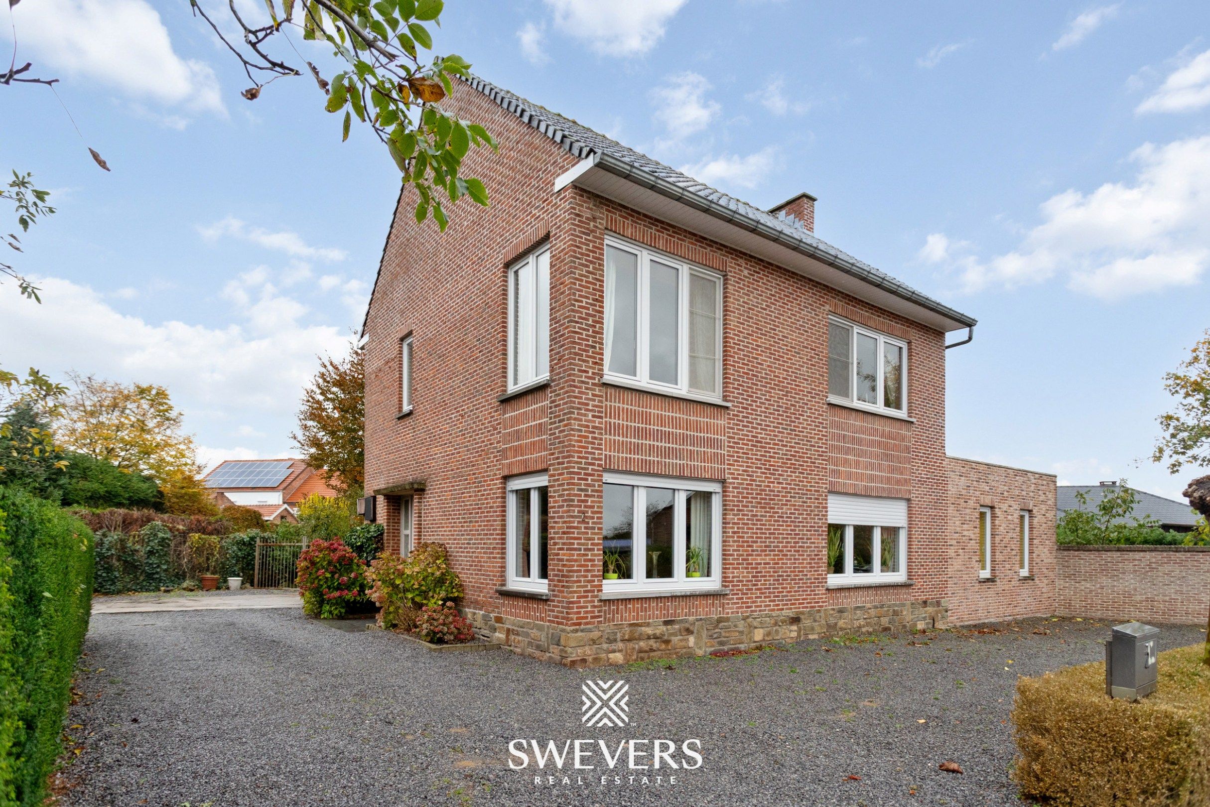 Zeer solide woning met renovatiepotentieel op 10a 18ca  foto 27