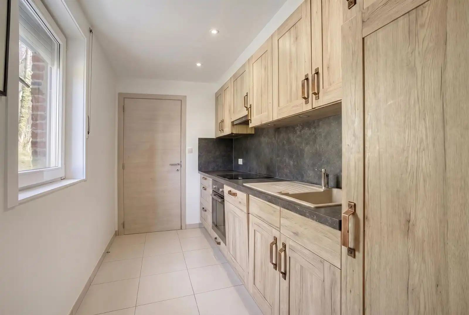 Woning met 5 slaapkamers en terras foto 8