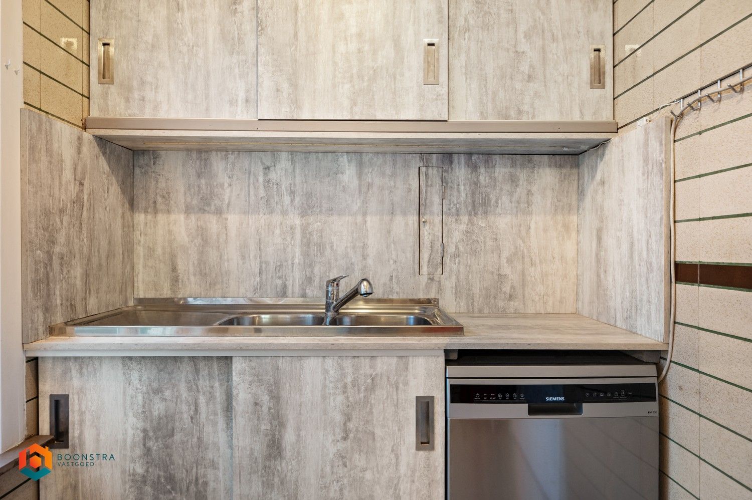 Authentieke woning met 4 slpkrs, loft en magazijn te O-L-V-Waver foto 9