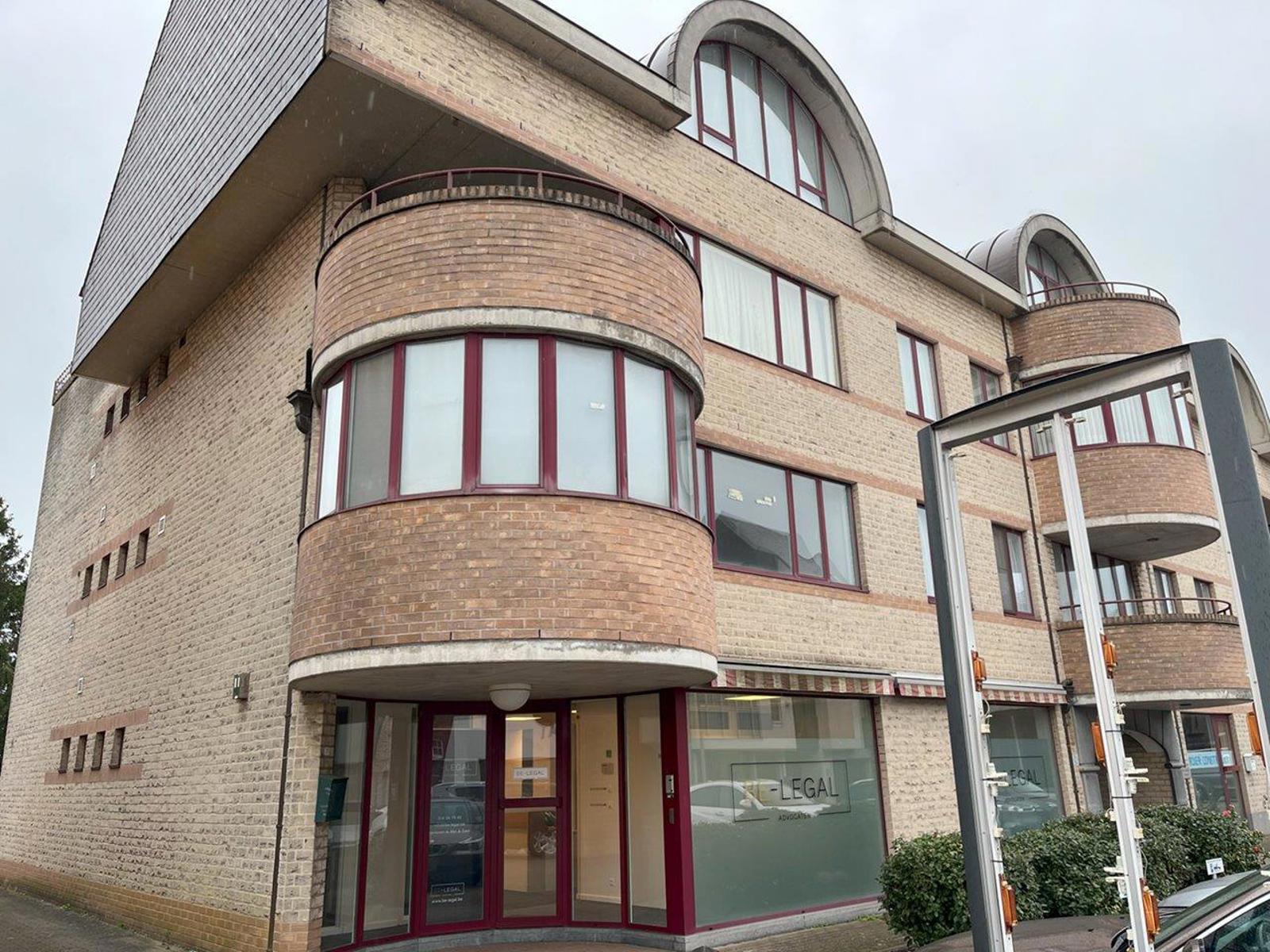 Appartement van 118m² met o.a. 2 slaapkamers en garage foto {{pictureIndex}}