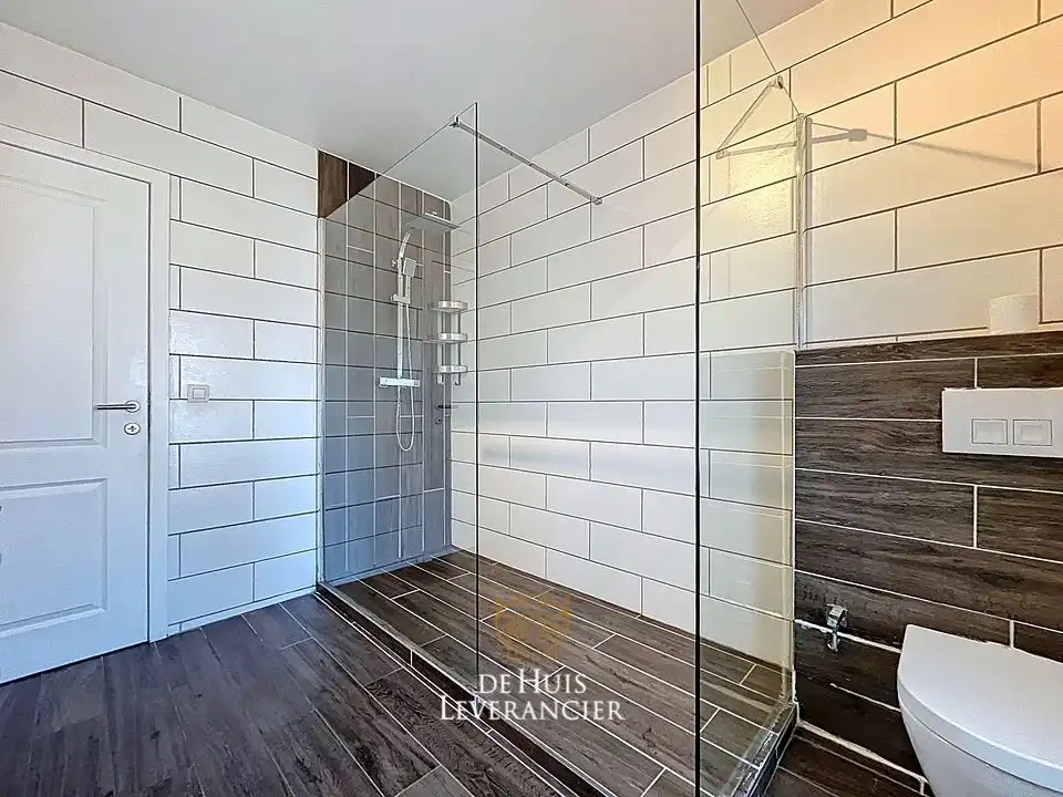 Ruimtelijke rijwoning met tuin en garage in de Altenawijk foto 34