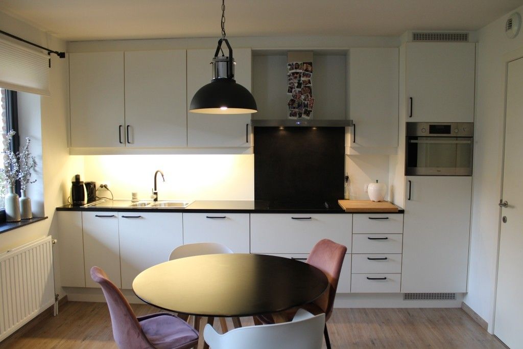 Zeer mooi en instapklaar appartement met autostaanplaats foto 2