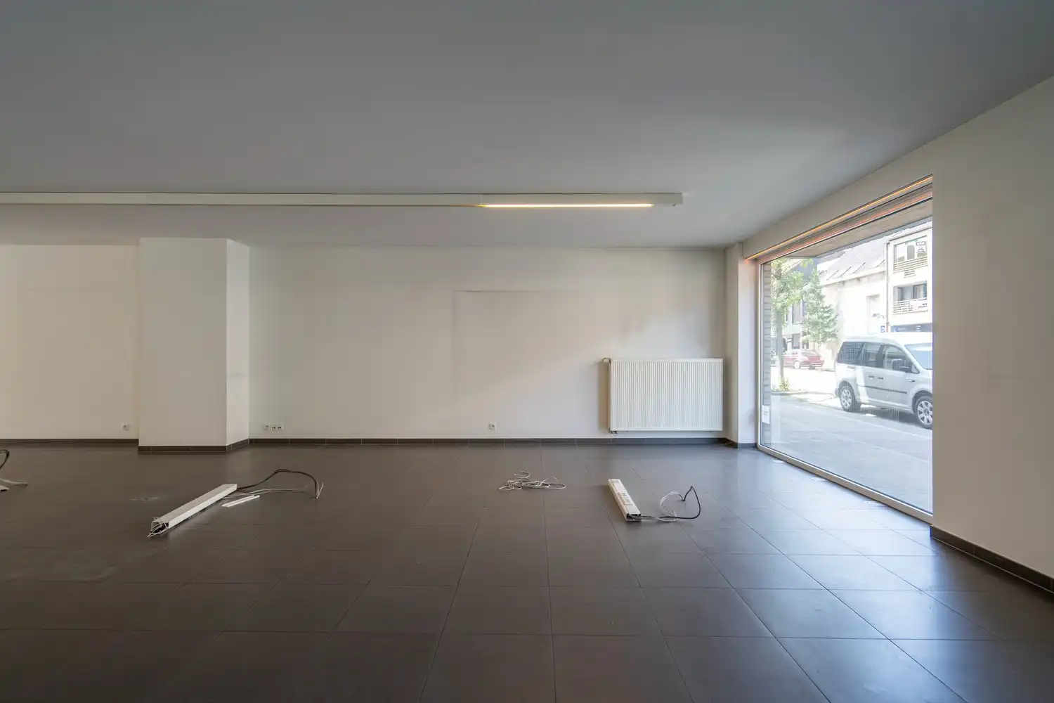 VEELZIJDIGE HANDELSRUIMTE foto 3