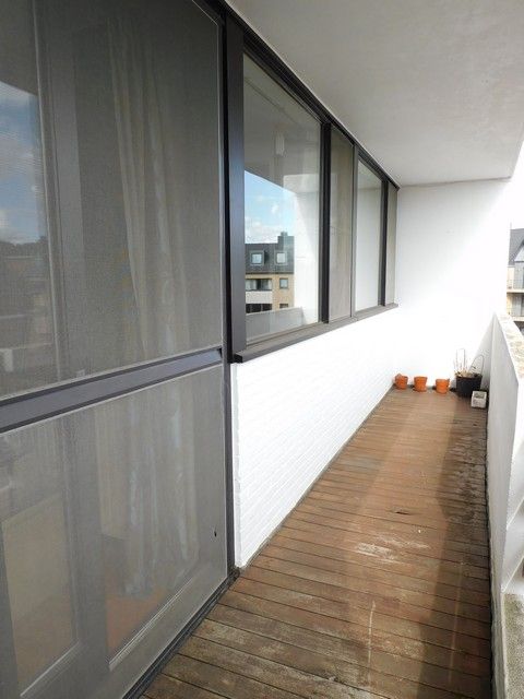 Ruim appartement met 2 terrassen  foto 16